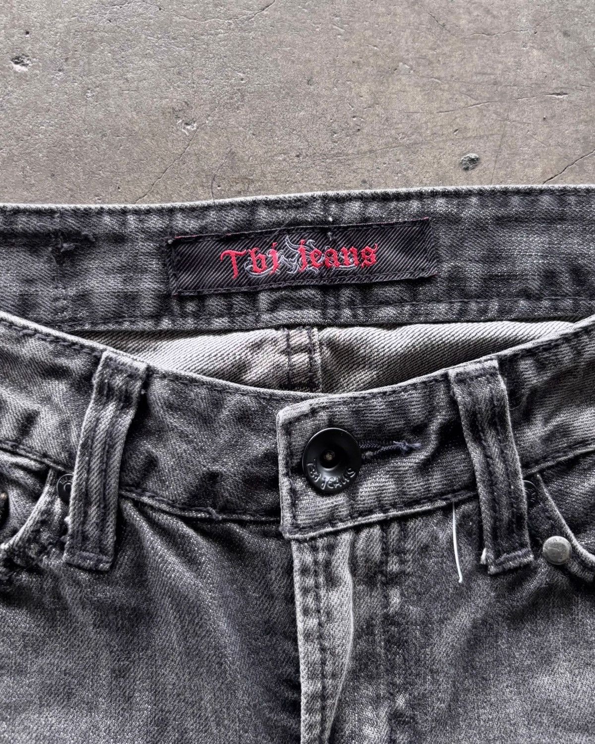 If Six Was Nine × KMRii × Le Grande Bleu (L.G.B.) Tbj Jeans Mud Wash Black Denim Jeans Size US 30 / EU 46 - 4 Thumbnail