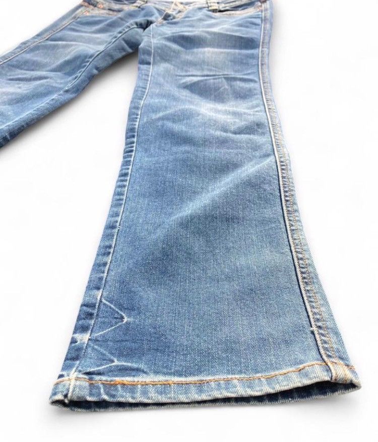 Levi's Y2K Levi’s Low Bootcut Jeans Star Embroidery Flap Women’s 29 Size 29" - 3 Thumbnail