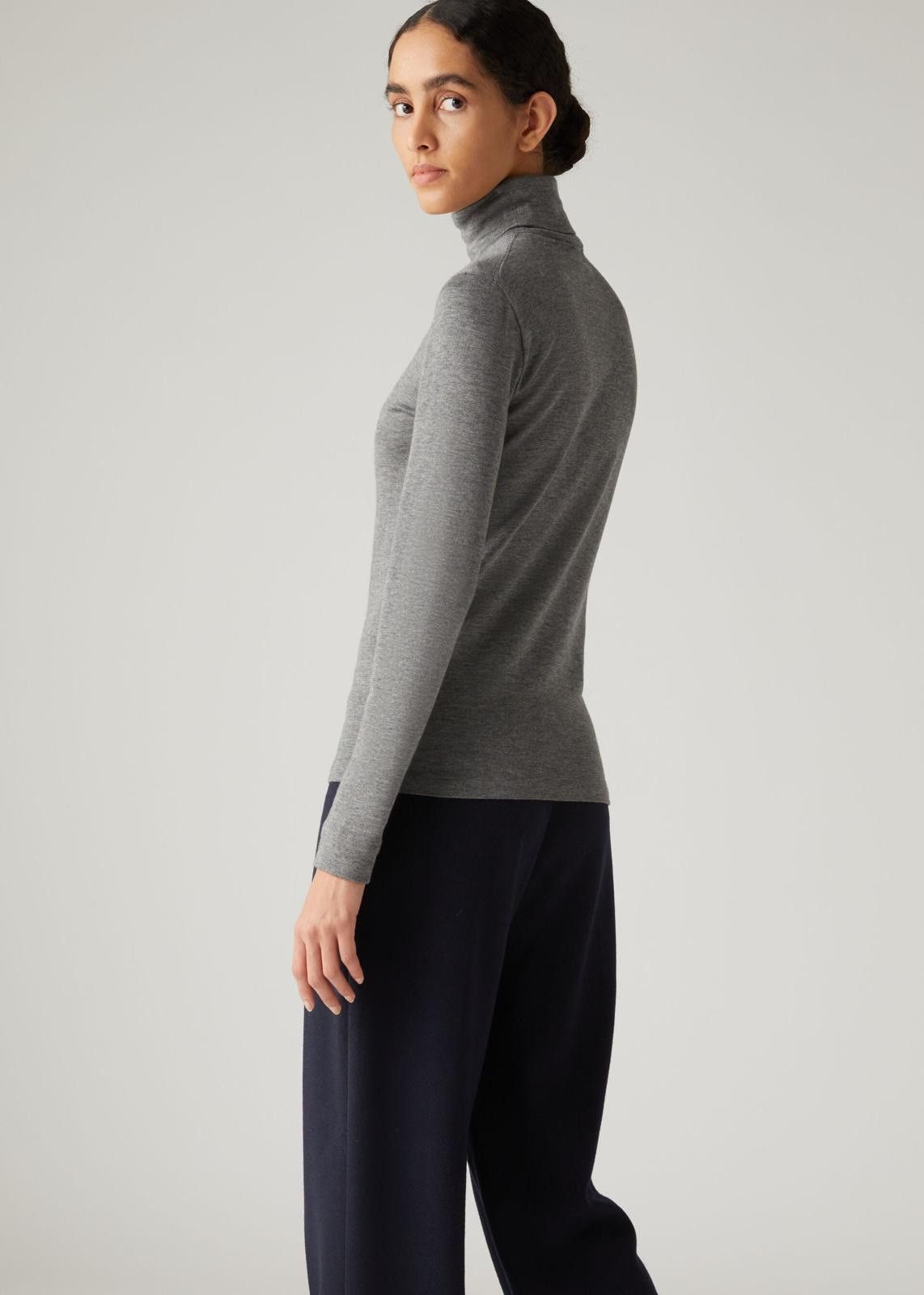 Loro Piana o1srvl11e0125 Guastalla Turtleneck Sweater in Grey Size XS / US 0-2 / IT 36-38 - 2 Thumbnail