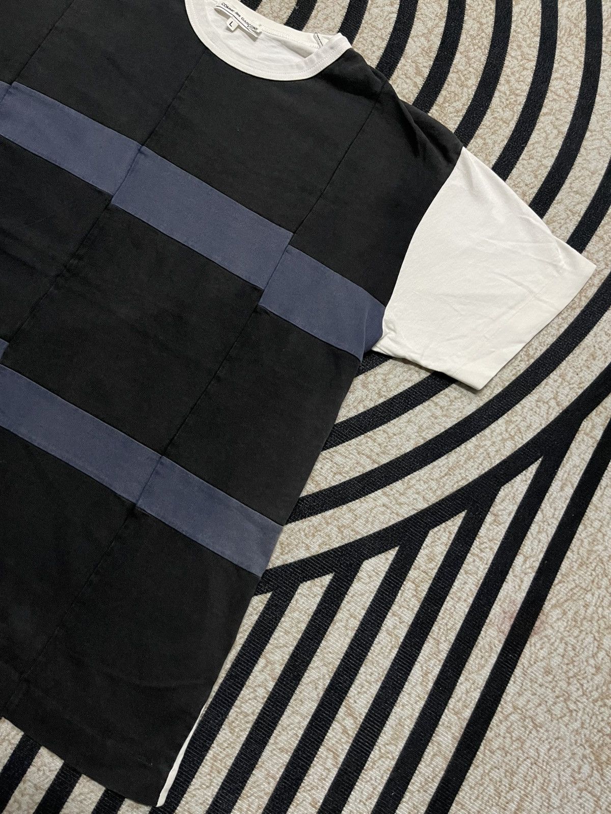 Comme des Garcons VINTAGE COMME DES GARCONS PATCHWORK TSHIRT RARE Size US M / EU 48-50 / 2 - 4 Thumbnail