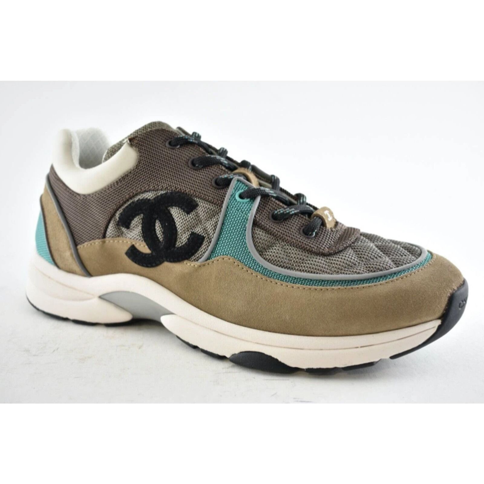 Chanel Chanel White CC Logo Low Top Trainer Sneaker 44 11 Size US 11 / EU 44 - 3 Thumbnail