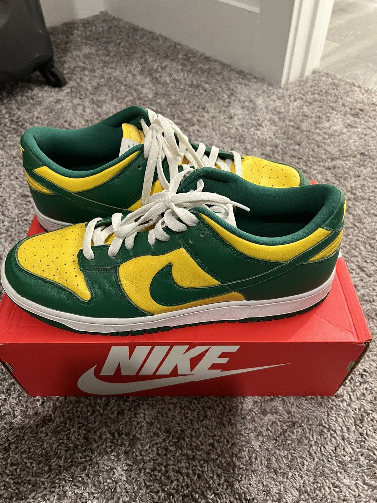 Nike Brazil Nike dunks Size US 12 / EU 45 - 3 Thumbnail