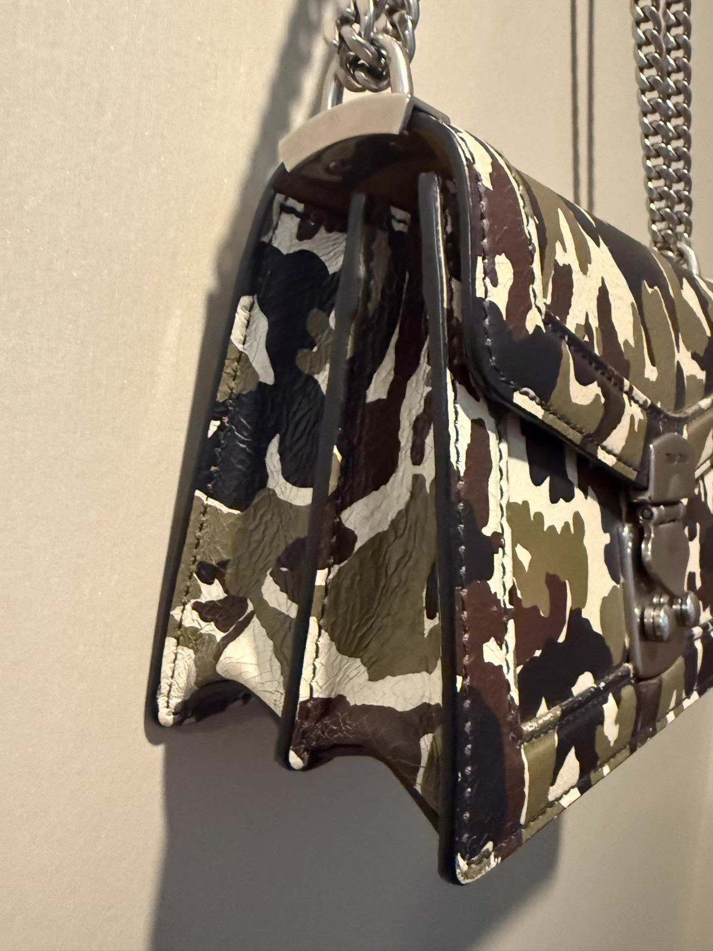 Miu Miu Multi Camouflage Chain Strap Crossbody Bag Size ONE SIZE - 6 Thumbnail