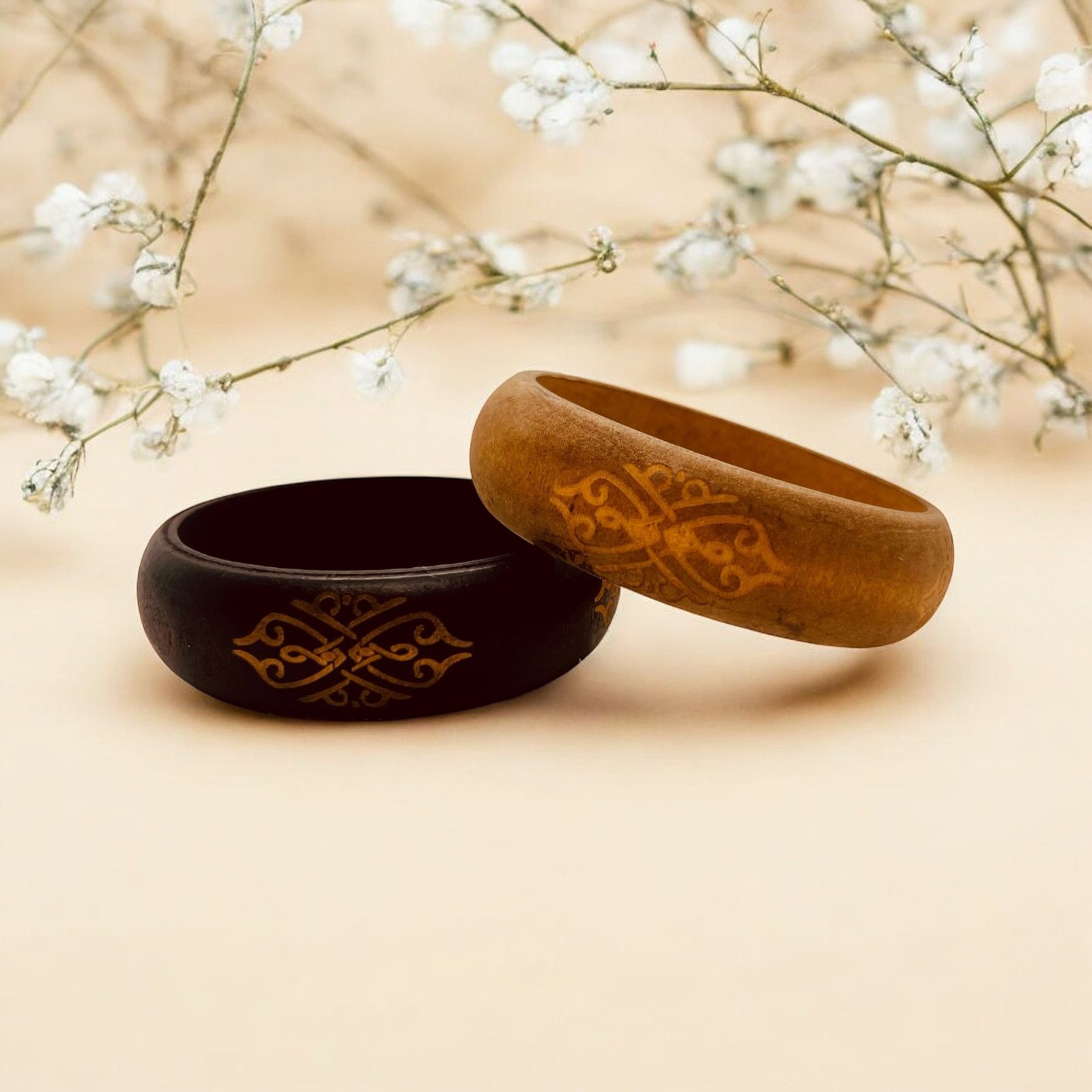 Vintage Vintage Wood Bangle Set-Bracelet 60s-Boho-Hippie-Etched Size ONE SIZE - 2 Thumbnail