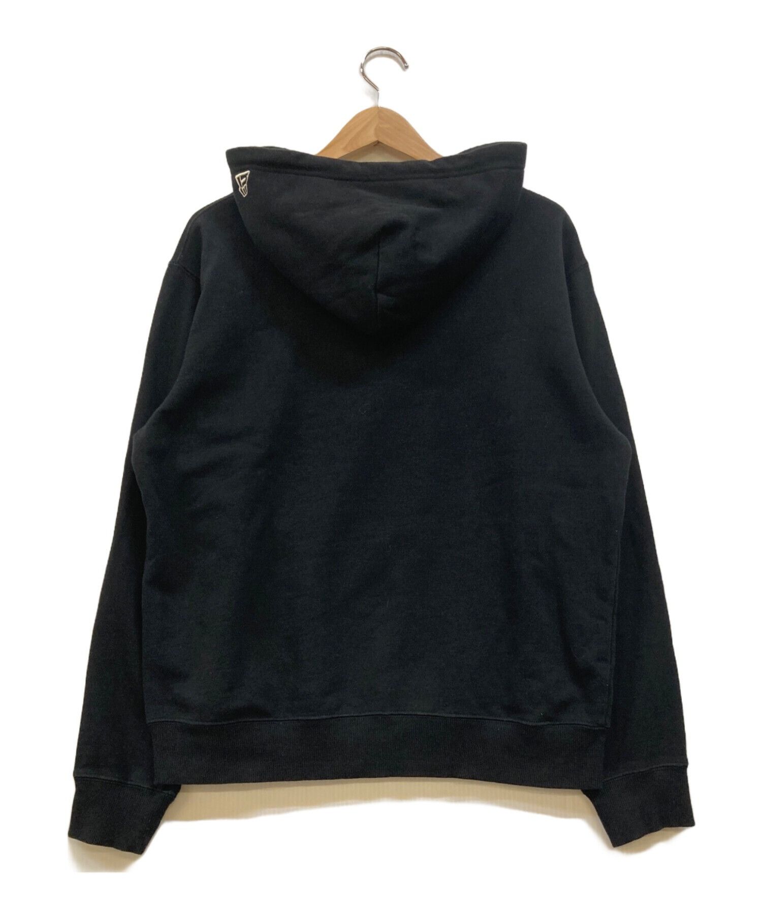 New Era × Yohji Yamamoto New Era x YOHJI YAMAMOTO Embroidered Logo Hoodie Size M Size US M / EU 48-50 / 2 - 2 Thumbnail