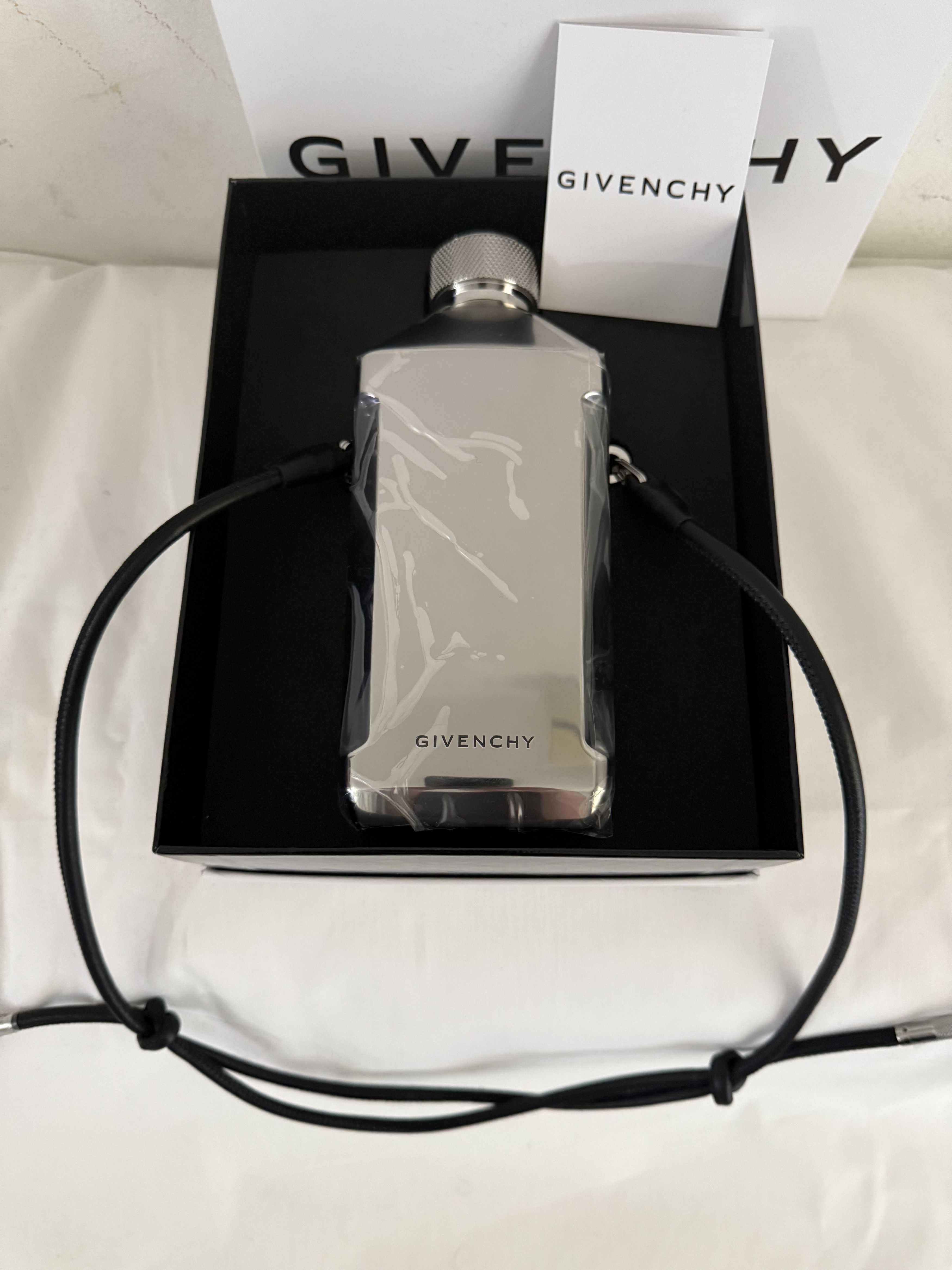 Givenchy WaterBottle With Shoulder Strap Size ONE SIZE - 2 Thumbnail