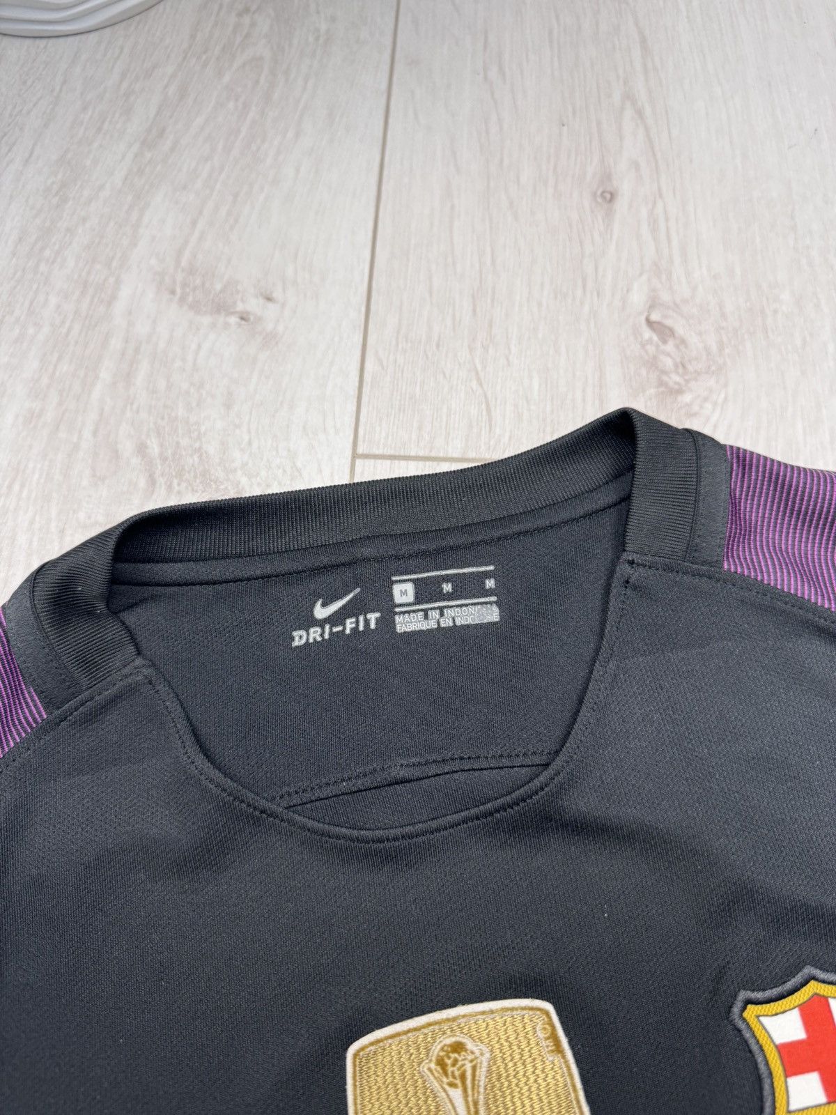 Other FC BARCELONA 2016-17 GOALKEEPER NIKE FOOTBALL SOCCER JERSEY Size US M / EU 48-50 / 2 - 7 Thumbnail