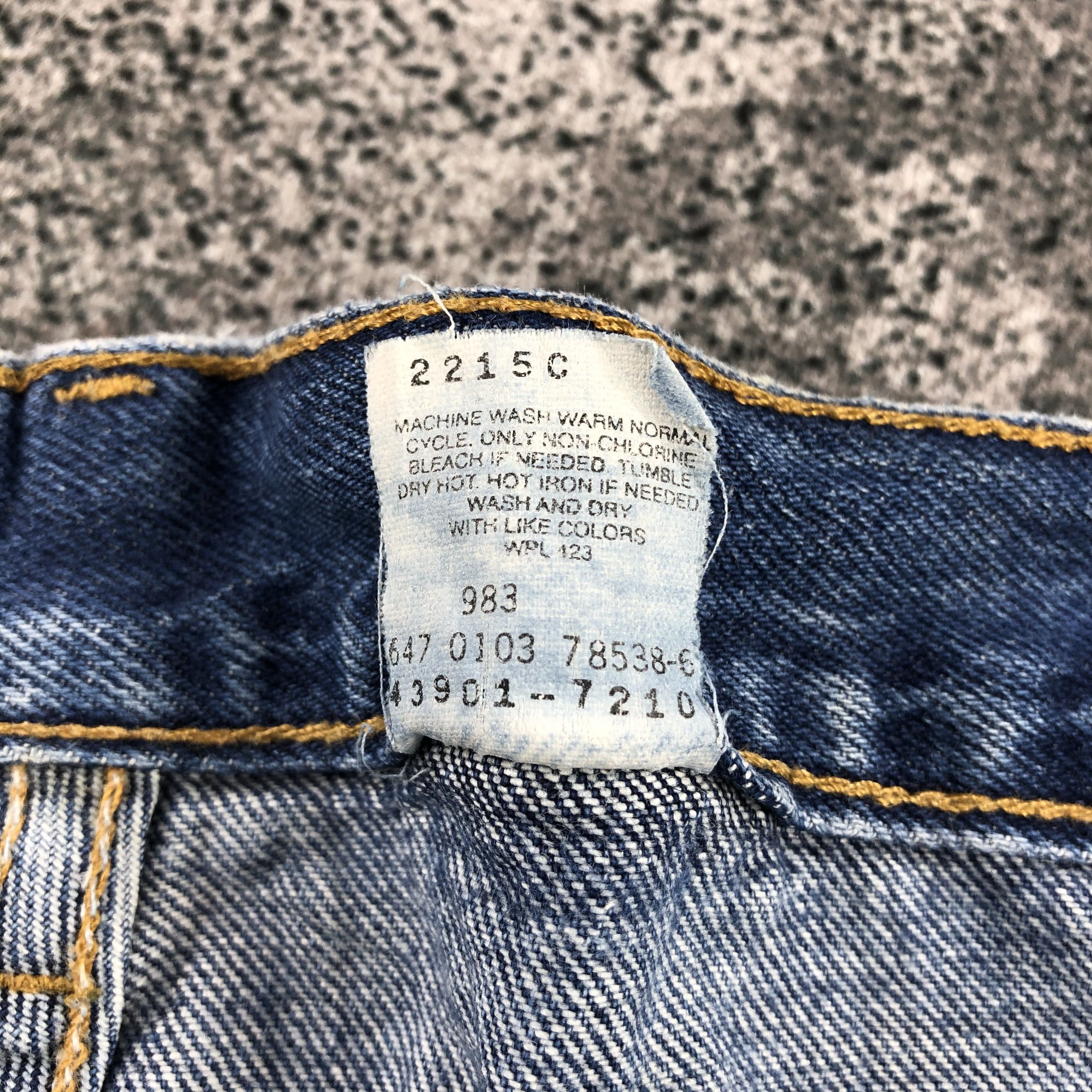 Levi's Vintage Levis 901 Jeans Blue Wash Denim KJ1103 Size US 37 - 13 Thumbnail