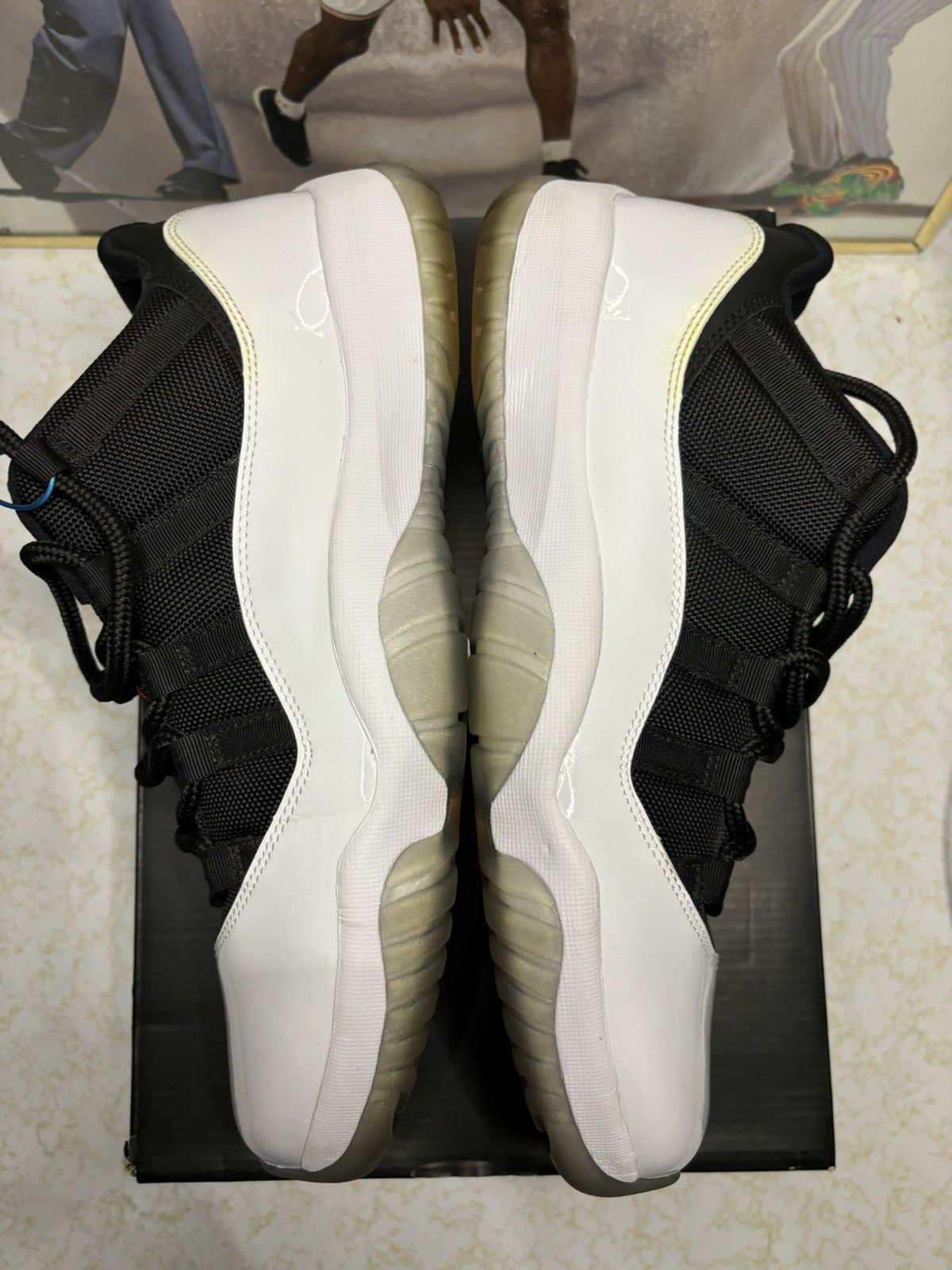 Jordan Brand Air Jordan 11 Retro Low Tuxedo 2013 Size US 11 / EU 44 - 4 Thumbnail