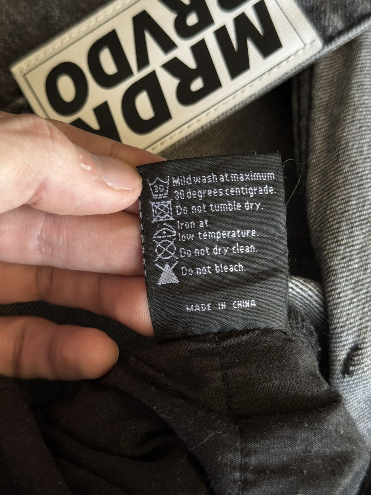 Who Decides War Who Decides War By MRDR BRVDO Black Wavy Denim Jeans 34 NEW Size US 34 / EU 50 - 9 Thumbnail