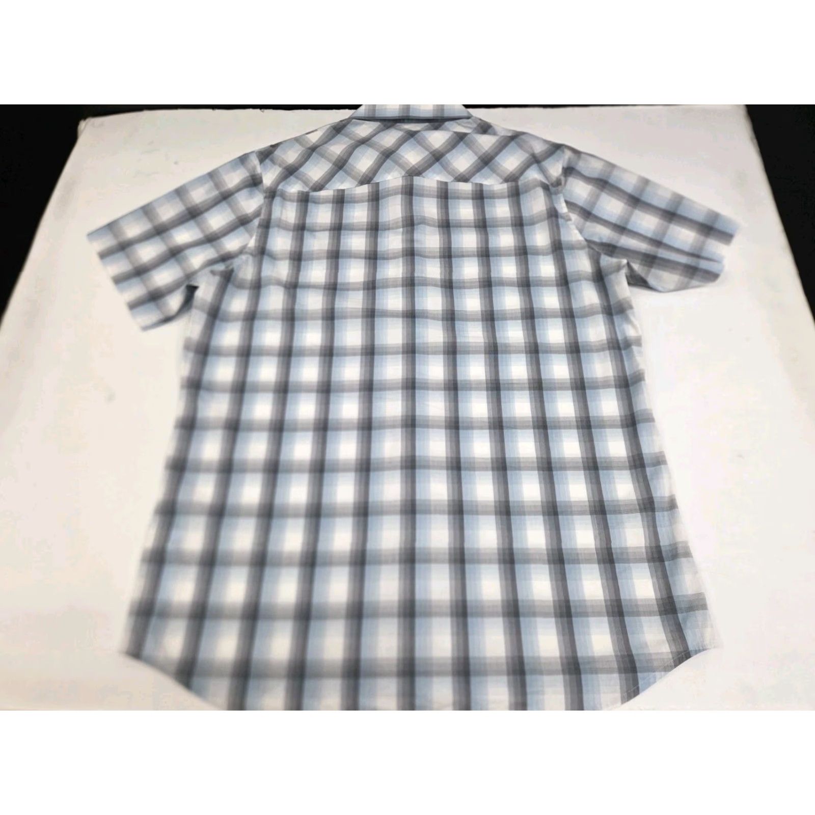 TravisMathew Travis Mathew Men's Short Sleeve Button-Up Blue/Grey Plaid Shirt L Size US L / EU 52-54 / 3 - 4 Thumbnail