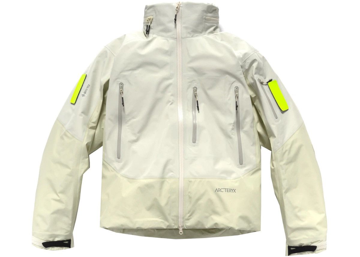 image of Arcteryx System_A Axis Insulated Jacket NWT in White, Men's (Size Large)