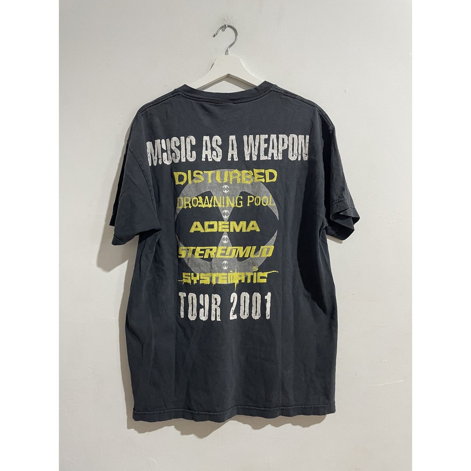 Other VINTAGE '01 MUSIC AS A WEAPON TOUR TEE SIZE LARGE Size US L / EU 52-54 / 3 - 2 Thumbnail