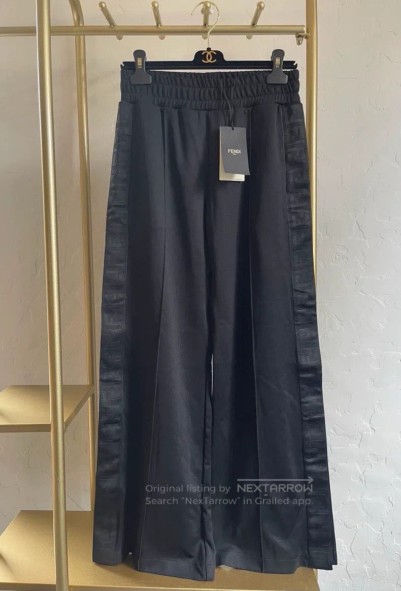 Fendi Fendi Black sports trousers Size 25" / US 0 / IT 36 - 1 Thumbnail