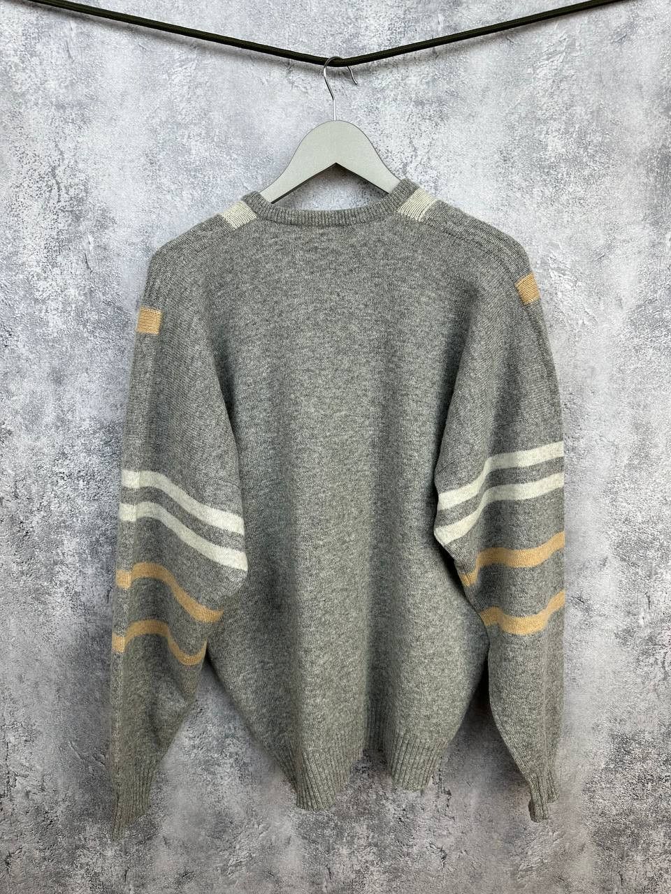Pringle Of Scotland Pringle of Scotland Striped Scotland Wool V-Neck Sweater VTG Size US M / EU 48-50 / 2 - 2 Thumbnail