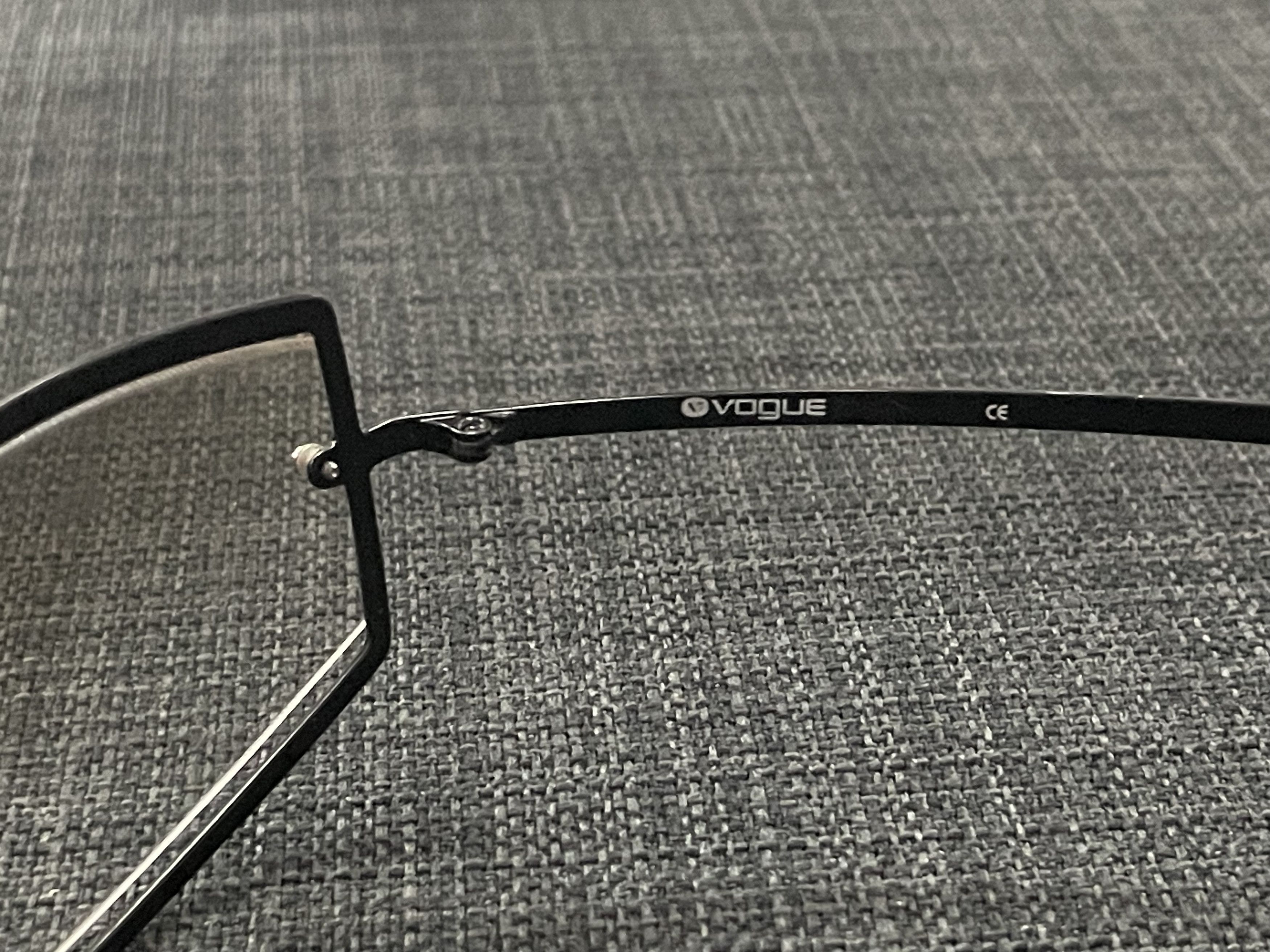 Vogue Glasses Vogue vintage Size ONE SIZE - 3 Thumbnail