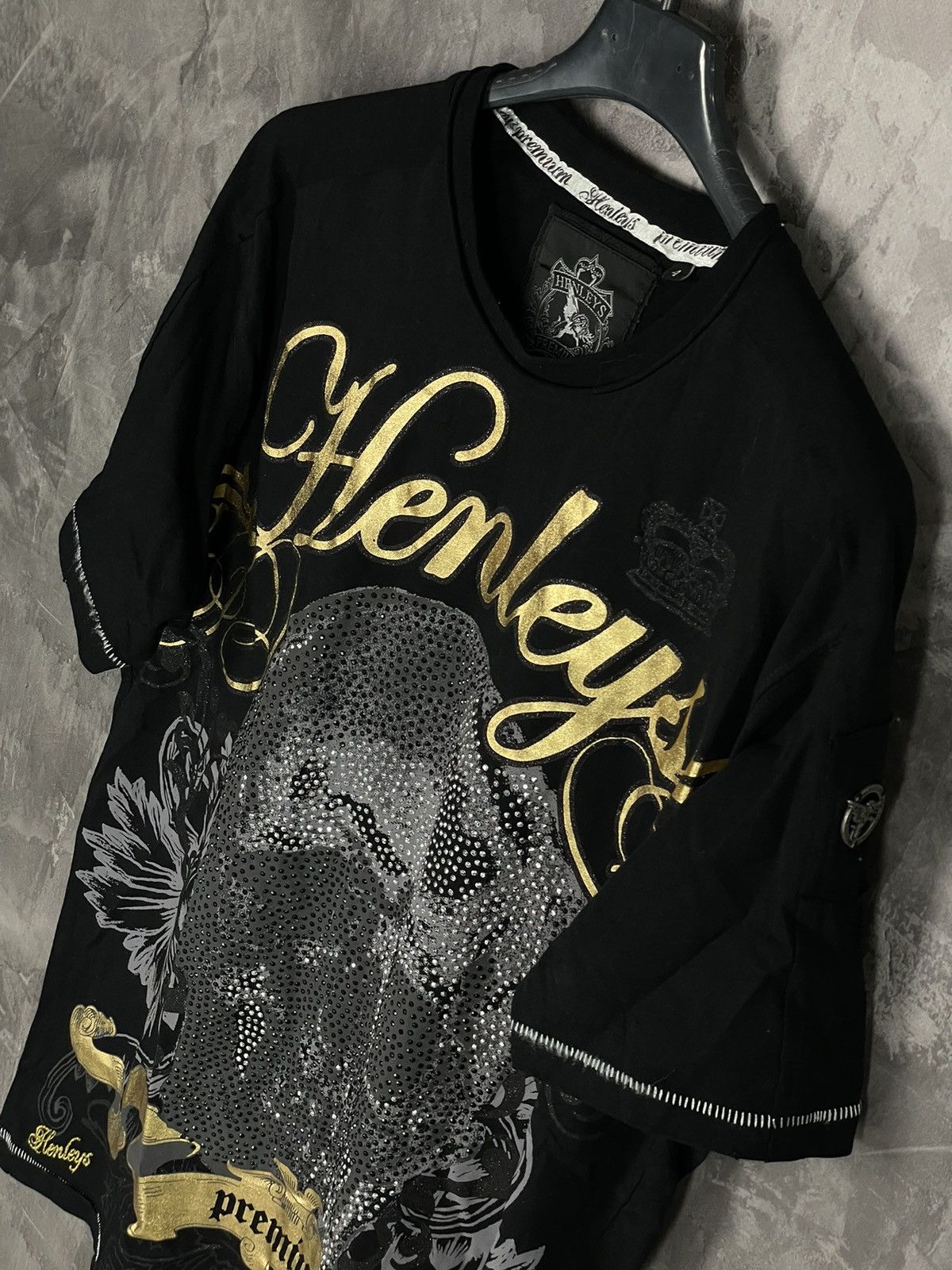 Vintage Vintage Y2K 2000s affliction style gothic Henley tee XL Size US XL / EU 56 / 4 - 7 Thumbnail