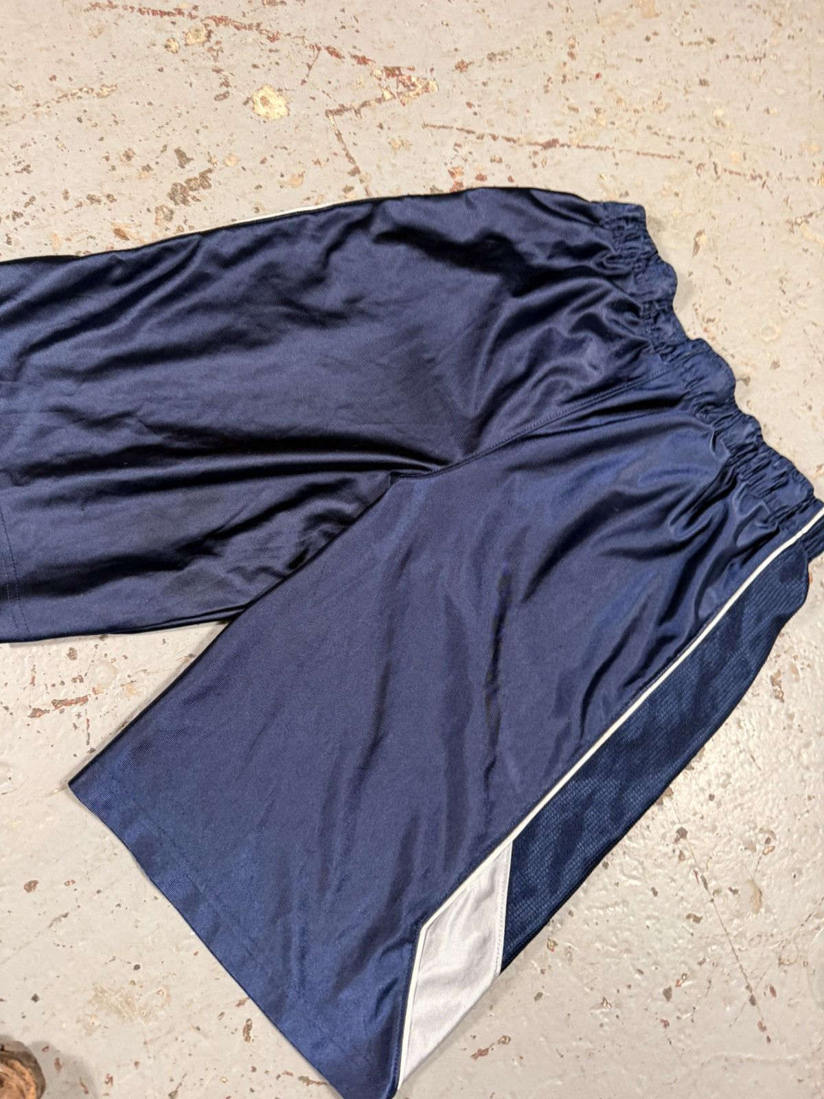 Nike Vintage Y2k Nike Basketball Shorts Baggy Size US 30 / EU 46 - 5 Thumbnail