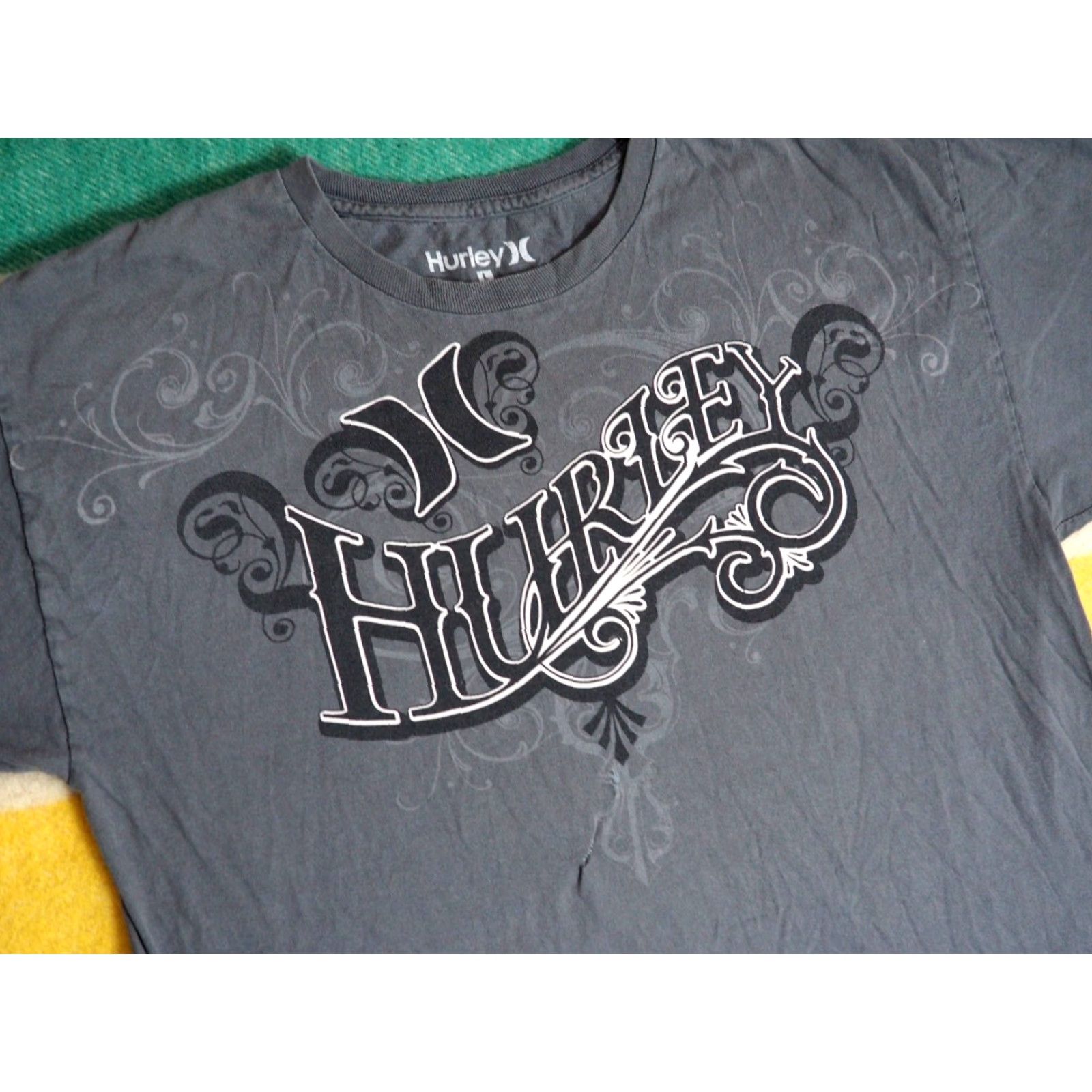 Hurley Hurley T-Shirt Mens L Gray Graphic Print VTG Y2k 2000s Grunge Logo Crew Neck Short Sleeve Size US L / EU 52-54 / 3 - 3 Thumbnail