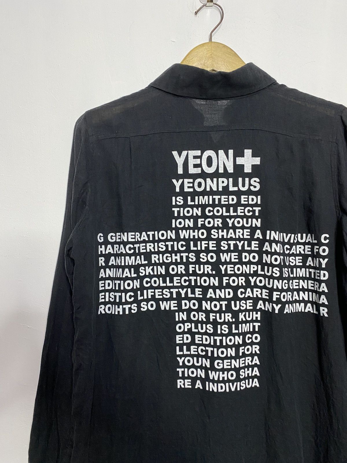 20471120 Yeon plus backhit poem button up shirts korean style Size US XL / EU 56 / 4 - 2 Thumbnail