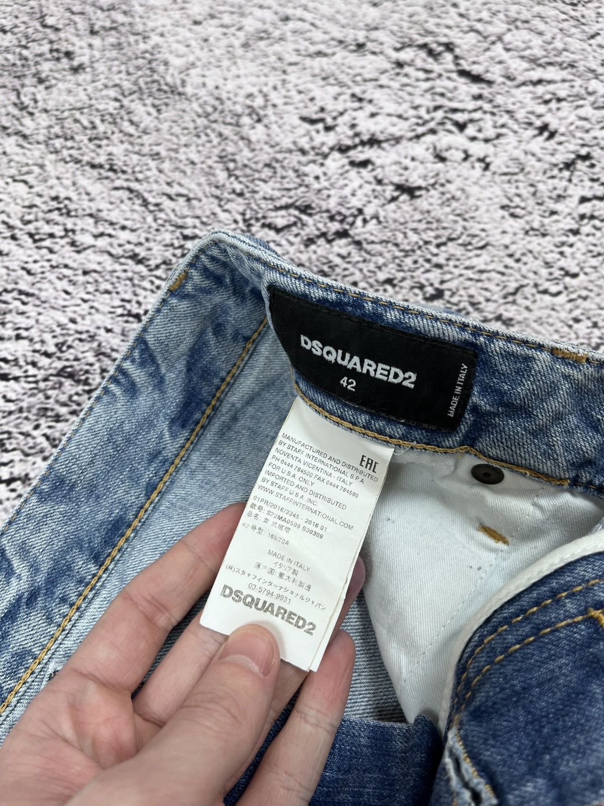 Dsquared2 VINTAGE DSQUARED2 AVANT GARDE MINI JEANS SKIRT Size 28" / US 6 / IT 42 - 9 Thumbnail