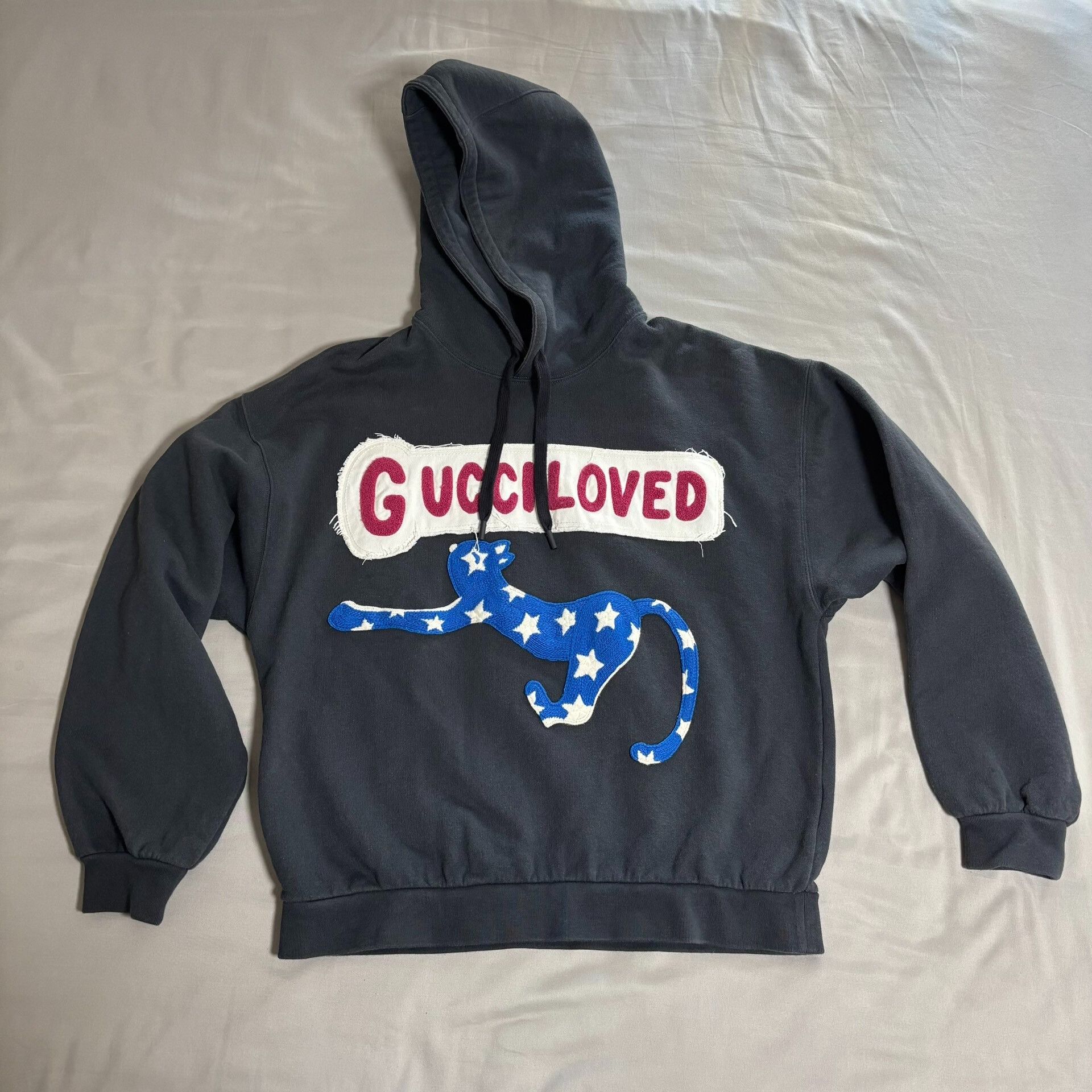 Gucci SS23 Pre-Fall 'GUCCILOVED' Star Panther Patch Hoodie Size US S / EU 44-46 / 1 - 1 Thumbnail