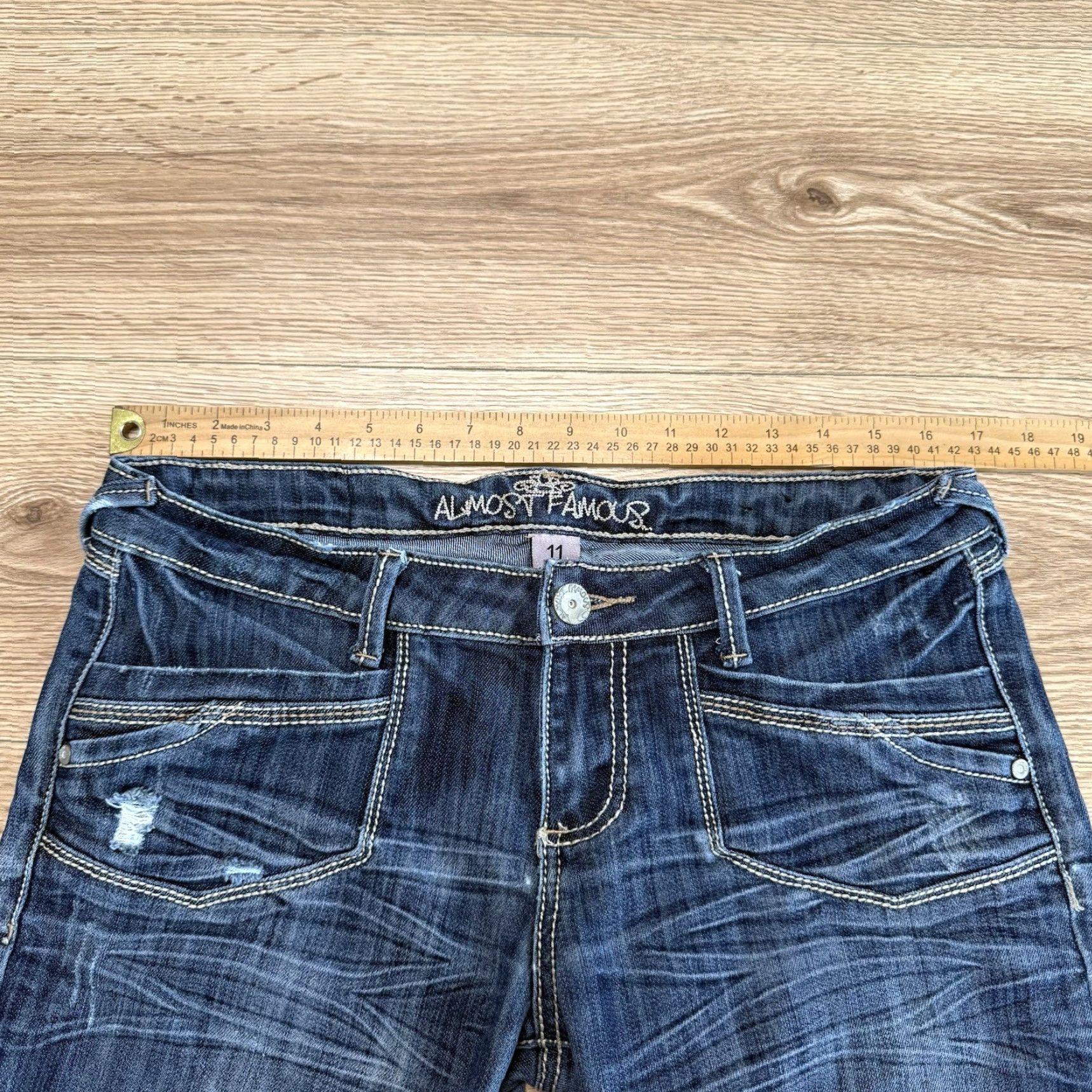 Almost Famous VINTAGE Almost Famous Women’s Jeans Denim Straight Low Rise Blue 11 Juniors Cotton Blend Size 32" / US 10 / IT 46 - 3 Thumbnail