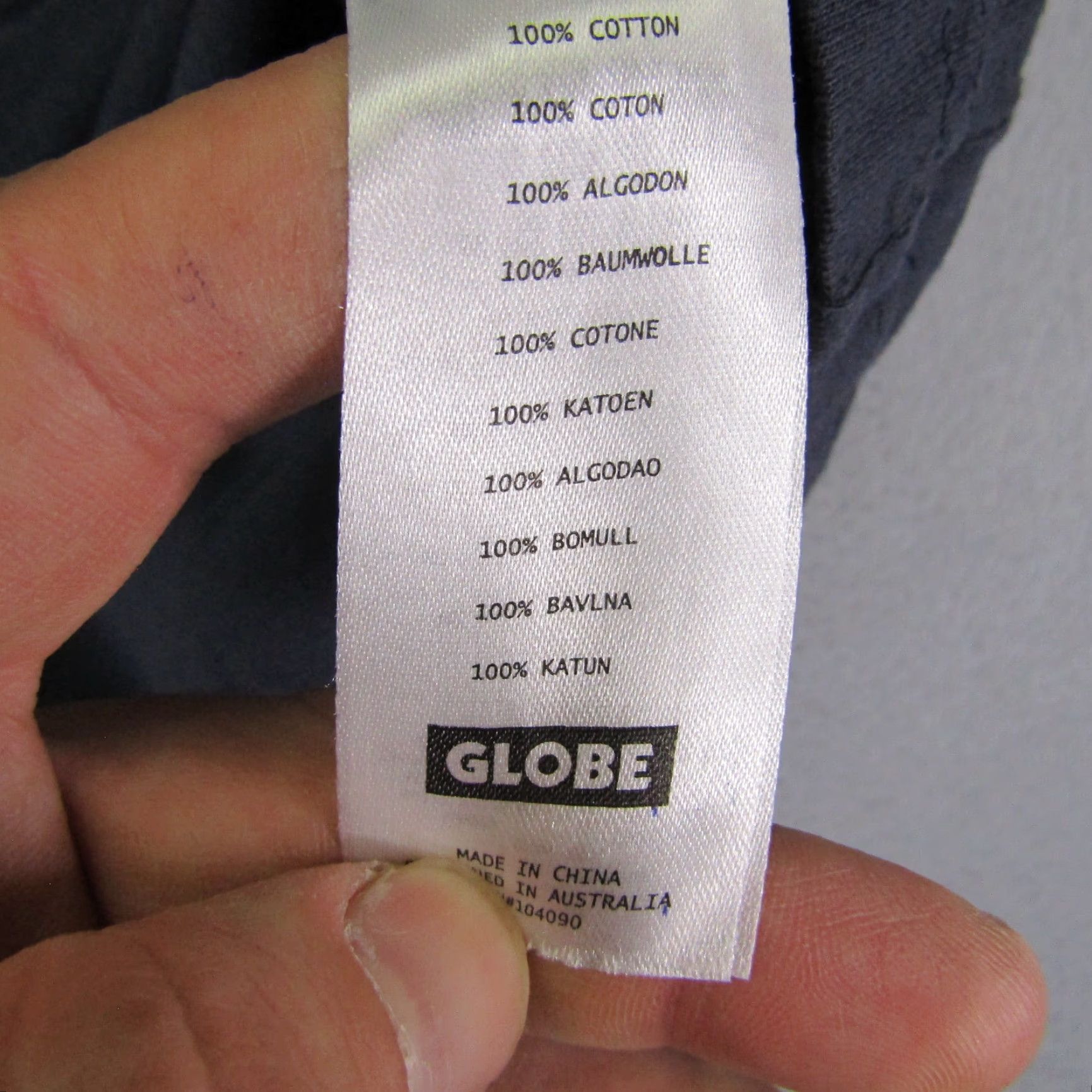 Globe VINTAGE Globe Skateboarding Shirt Mens Medium Blue Cotton Long Sleeve Crew Neck Logo Skater 90s Size US M / EU 48-50 / 2 - 4 Thumbnail