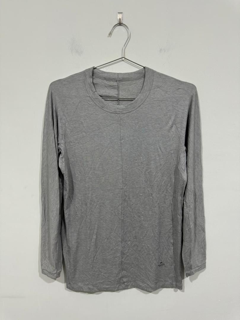 Alexander Wang × Uniqlo Alexander Wang x Uniqlo Heattech Long Sleeve Tee Size US M / EU 48-50 / 2 - 1 Thumbnail