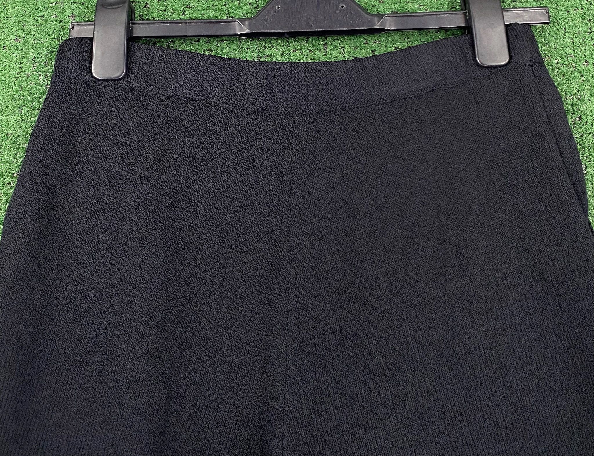 St. John St John Collection Black Knit Shorts Womens Size 4 USA Made Size 27" / US 4 / IT 40 - 7 Thumbnail