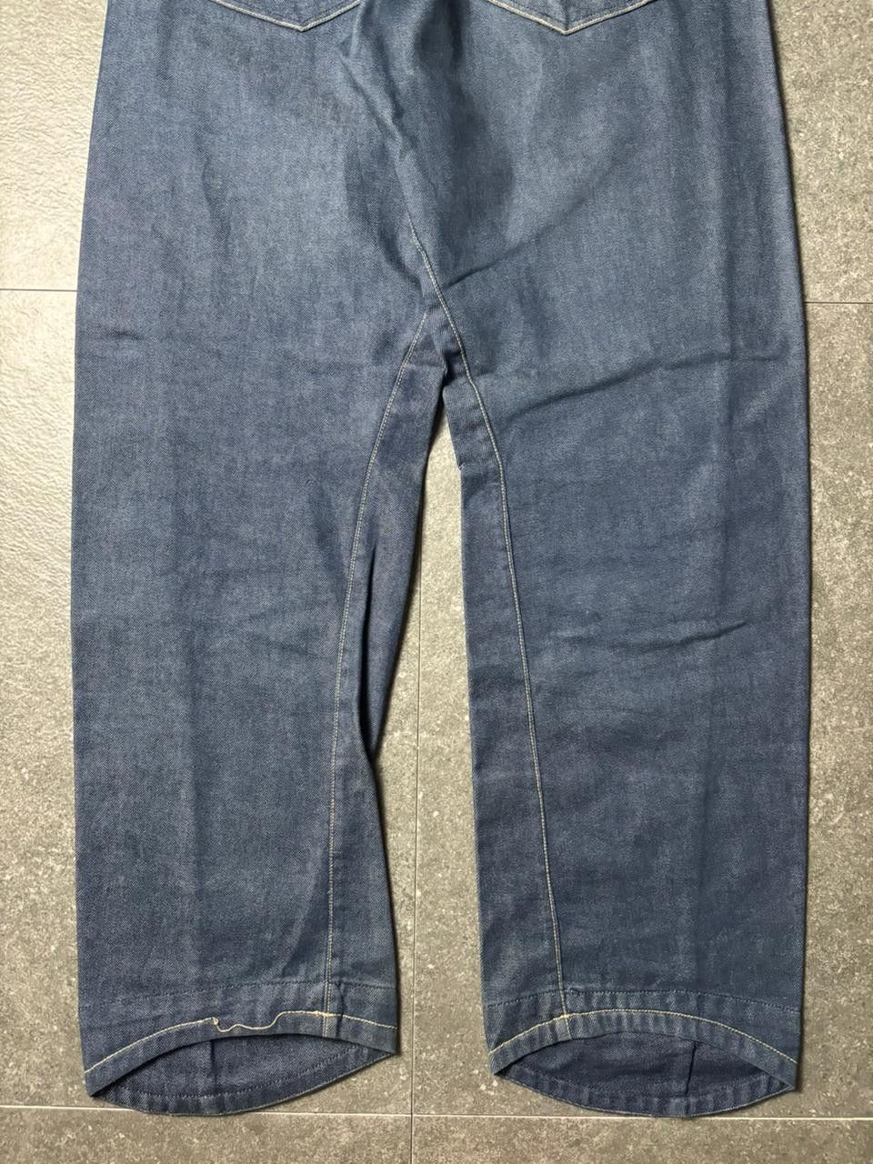 Levi's 2000s Levi's Engineered Twisted Jeans Size US 31 - 12 Thumbnail