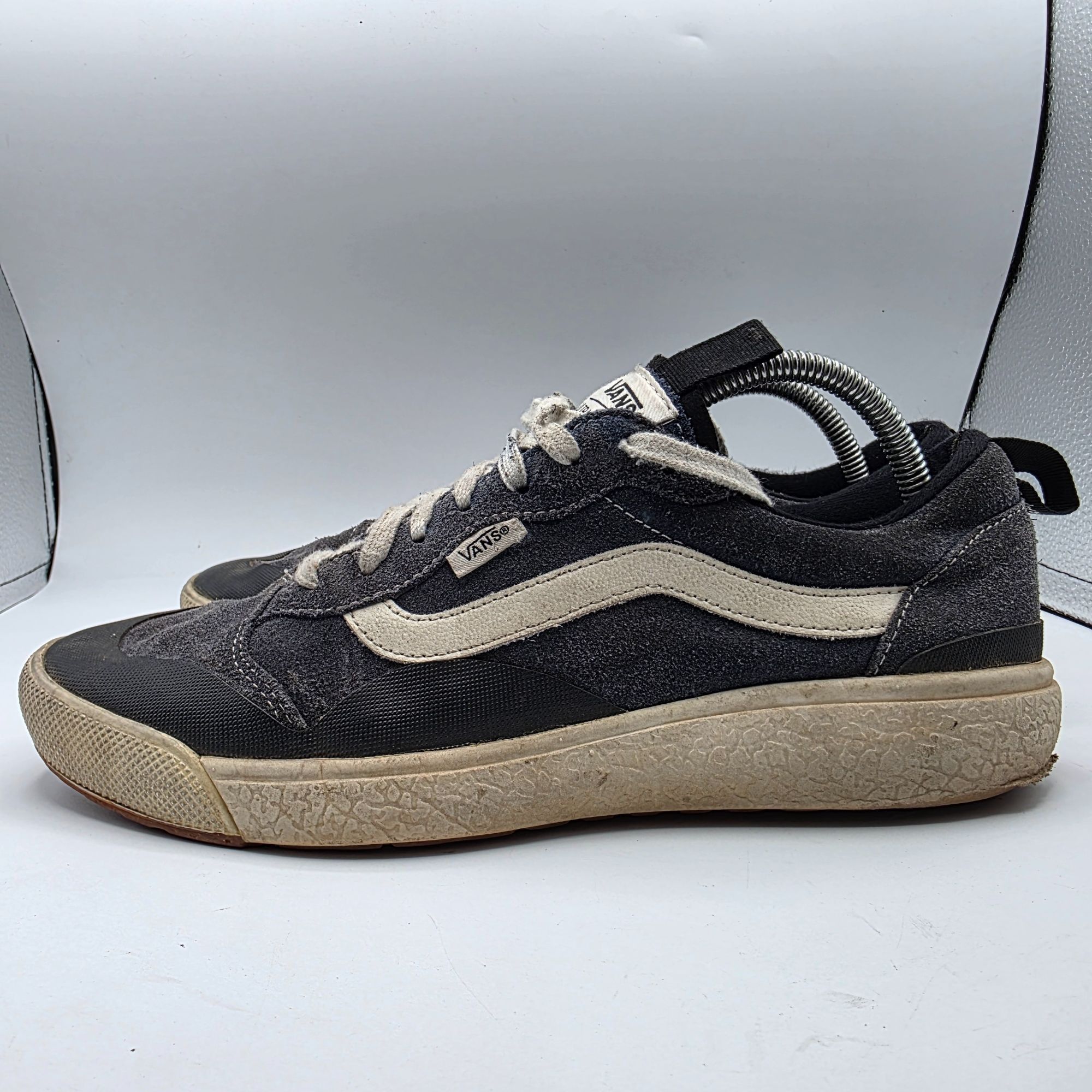 Vans Vans UltraRange EXO Mens Size 9.5 Black Low Top Shoes Skate Size US 9.5 / EU 42-43 - 13 Thumbnail