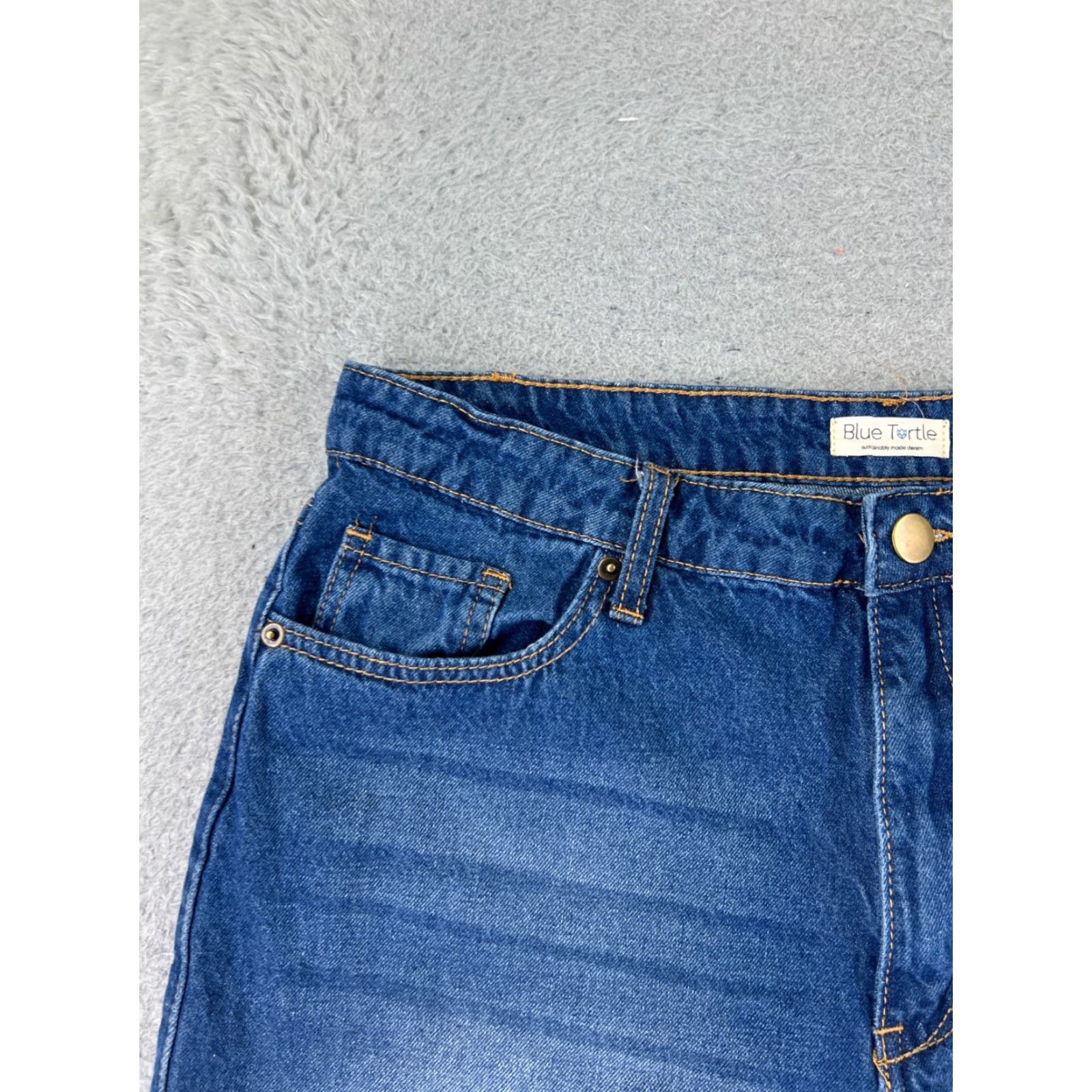 Vintage Blue Turtle Denim Short Womens 32x4 High Rise Cut-Off Button 5-Pocket Blue Shorts Medium Wash Casual Womens Beach 90s? Size 34" / US 12 / IT 48 - 4 Thumbnail