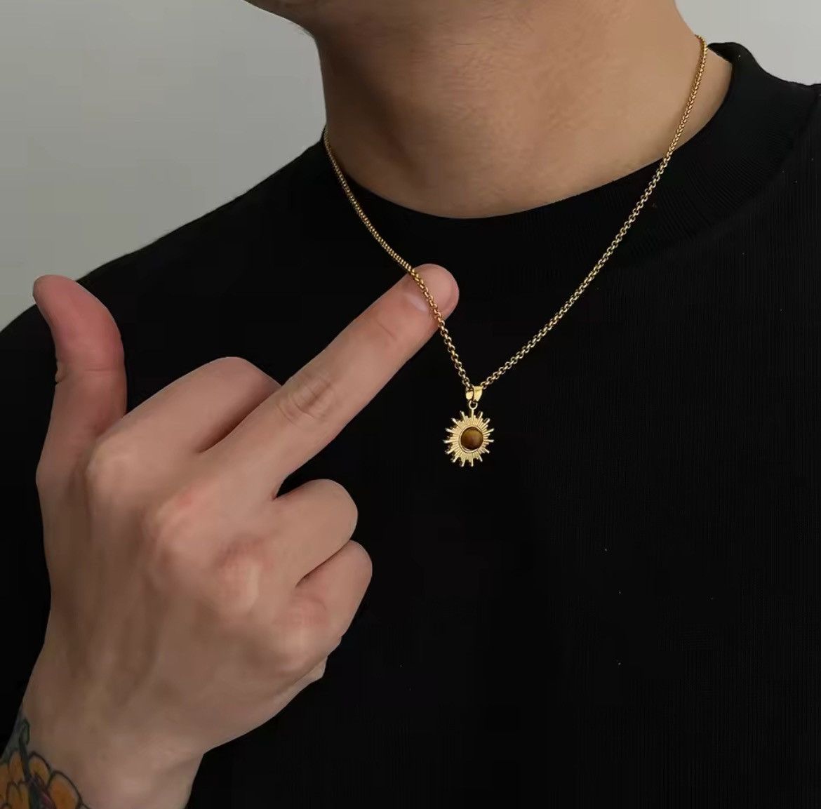 Other Punk Sun Pendant Necklace Size ONE SIZE - 2 Thumbnail