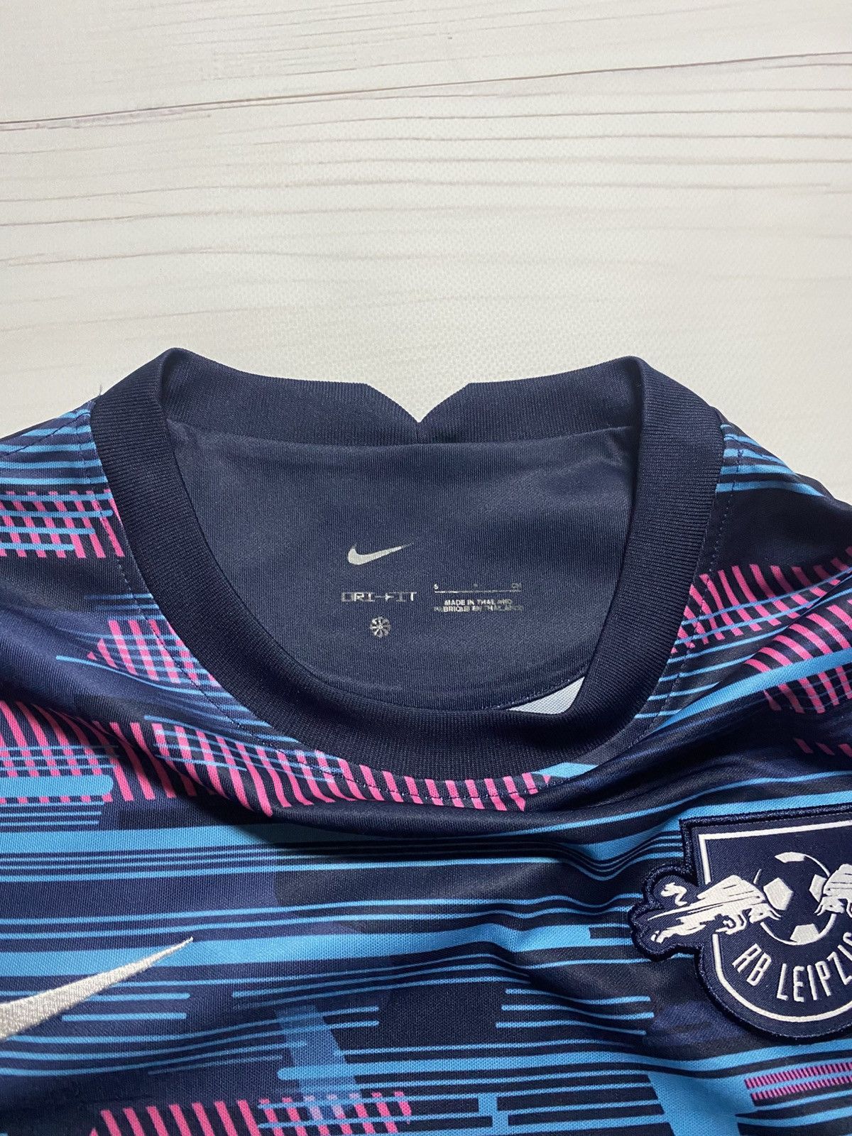 Nike Nike RB Leipzig 2021/22 third soccer football y2k t shirt Size US S / EU 44-46 / 1 - 3 Thumbnail