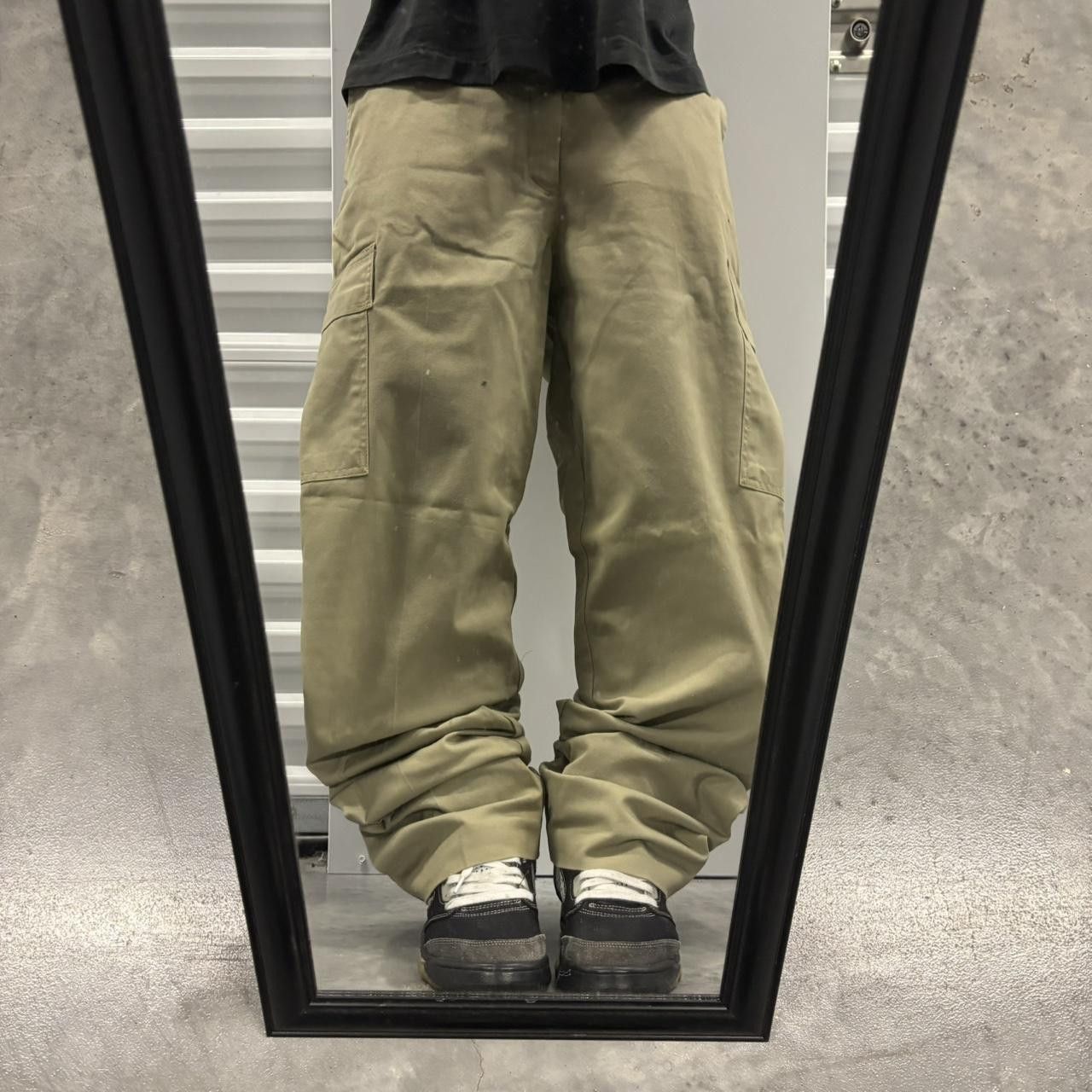 Japanese Brand × Vintage Crazy Vintage Y2K/2000s Baggy Khaki Tan Skater Workwear Cargo Pants! Size US 33 - 1 Thumbnail