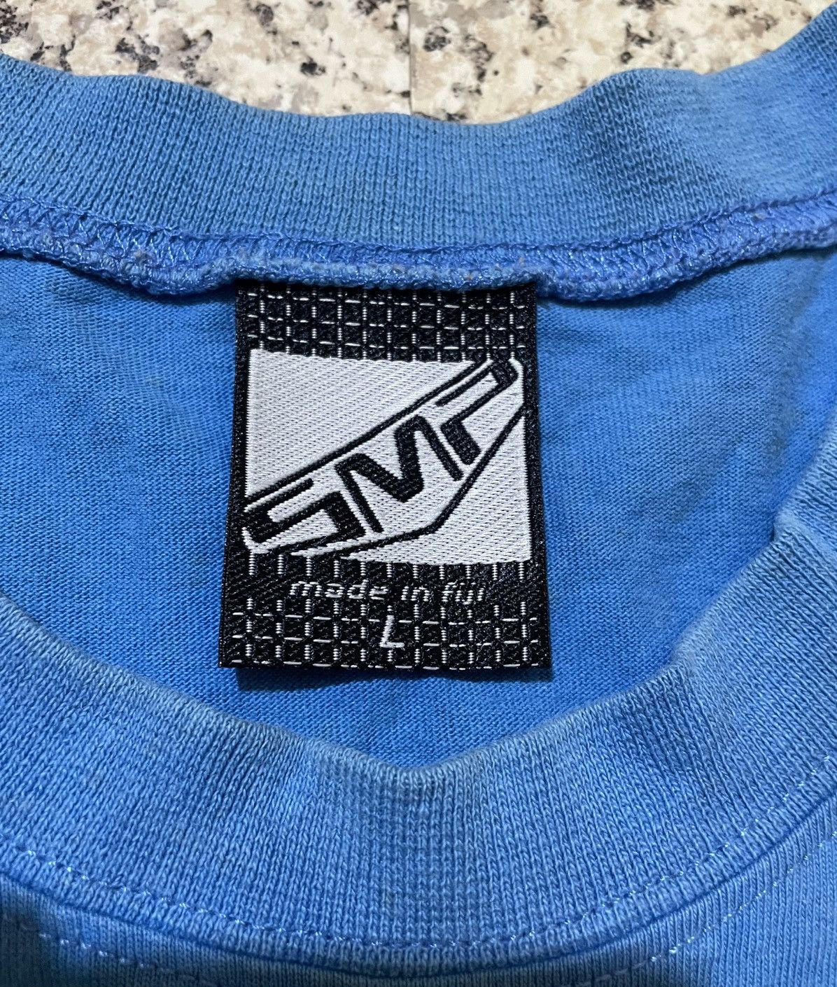 Vintage Vintage Y2K SMP (Surf Movement Products) Tee Size US M / EU 48-50 / 2 - 10 Thumbnail