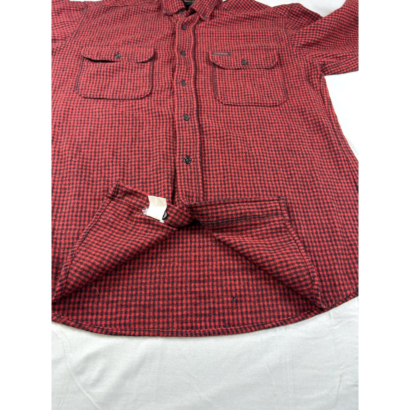 Vintage VINTAGE Woolrich Shirt Mens M Red Check Flannel Button Long Sleeve Buffalo Plaid Size US M / EU 48-50 / 2 - 7 Thumbnail