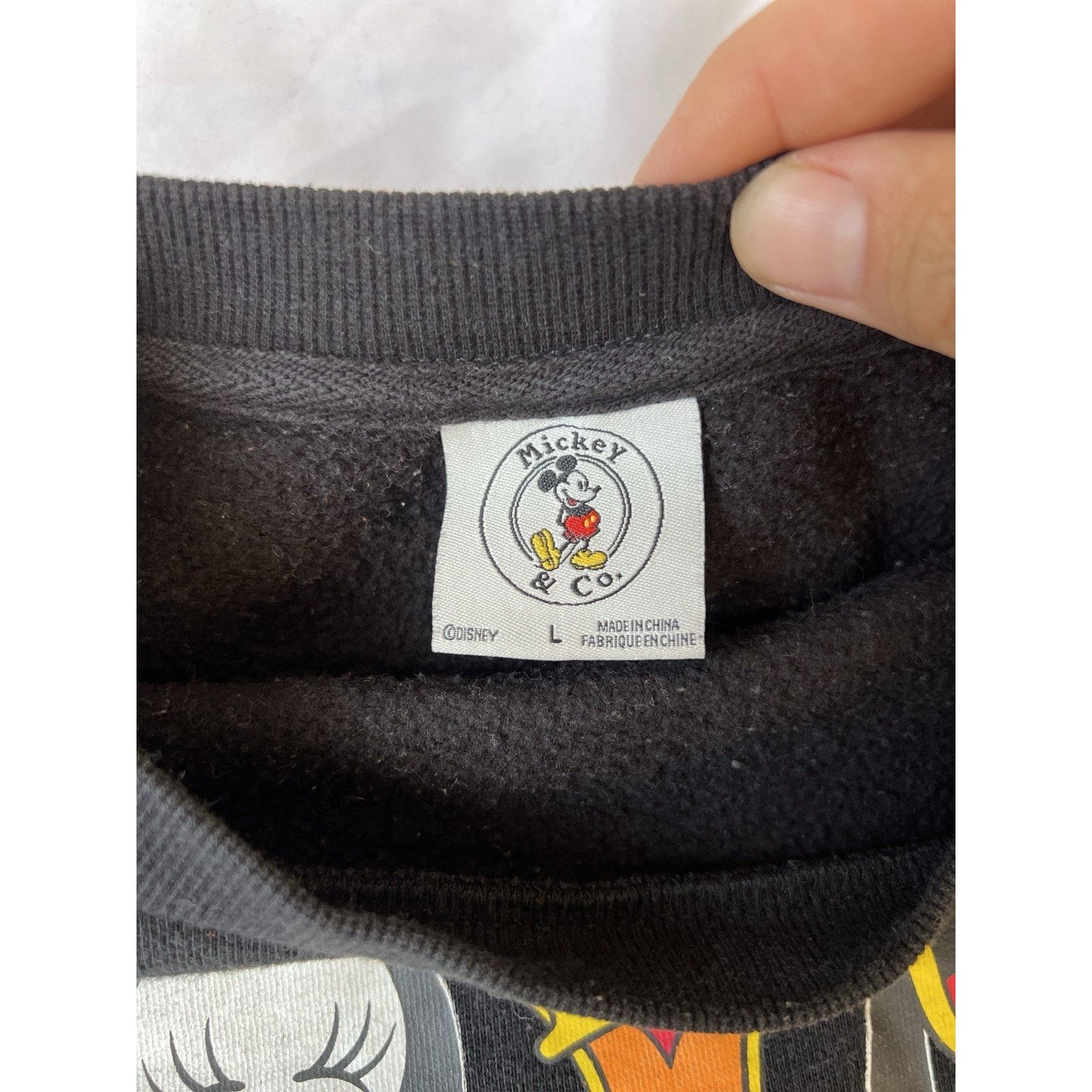 Disney Mickey & Co. Women’s Large Crewneck Pullover Black Disney Size L / US 10 / IT 46 - 4 Thumbnail