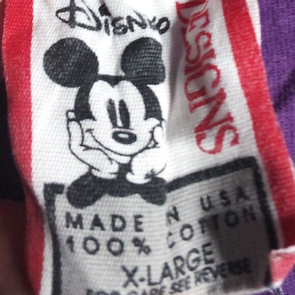 Disney Vintage Disney Minnie Mouse Classic Crest T-Shirt Size US XL / EU 56 / 4 - 3 Thumbnail