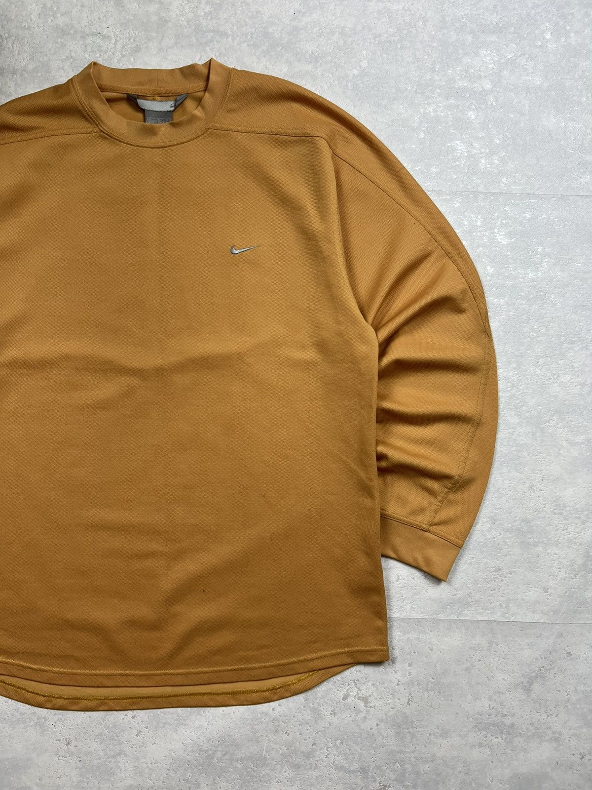 Nike 90s Nike Swoosh Vintage Y2K Oversized Longsleeve Retro Tee Size US L / EU 52-54 / 3 - 3 Thumbnail