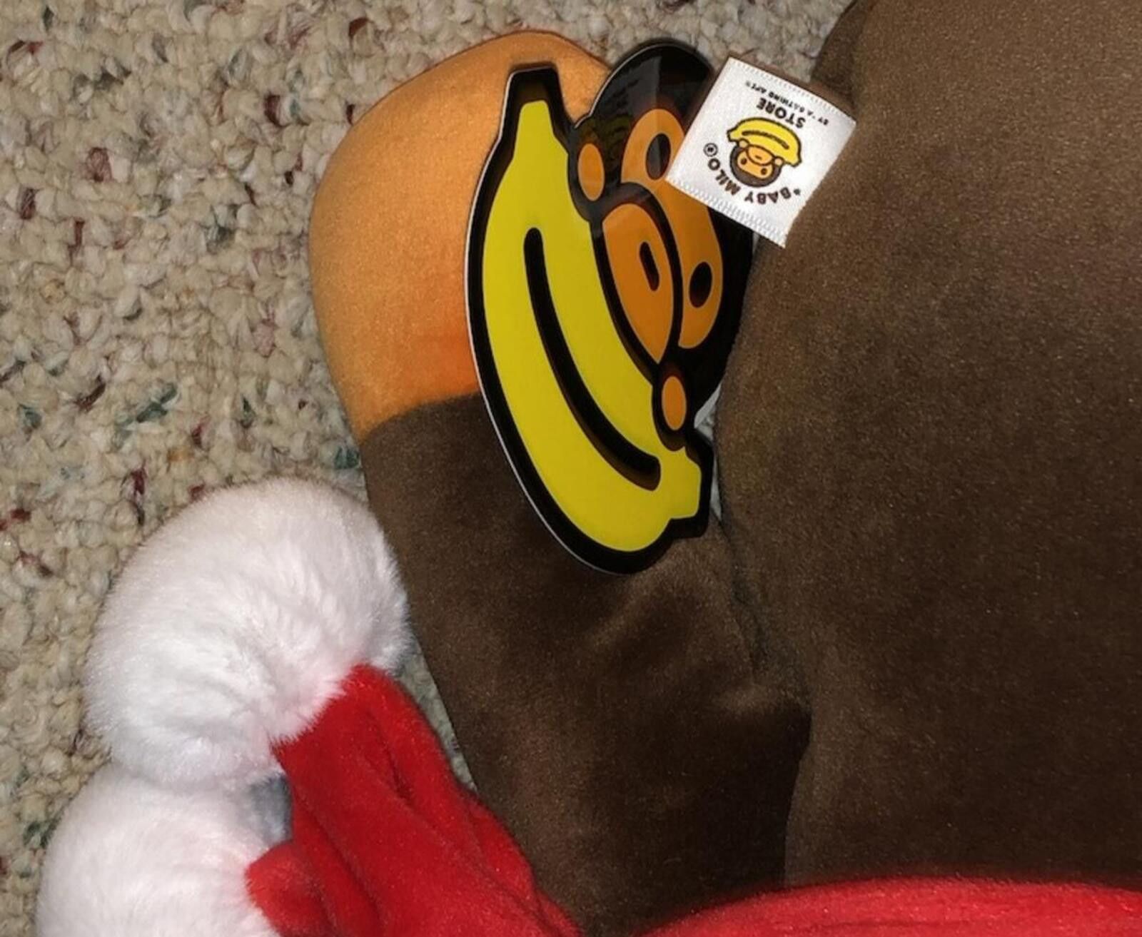 Bape BAPE x Baby Milo Christmas Plush Holiday Body Pillow - Soft! Size ONE SIZE - 8 Thumbnail