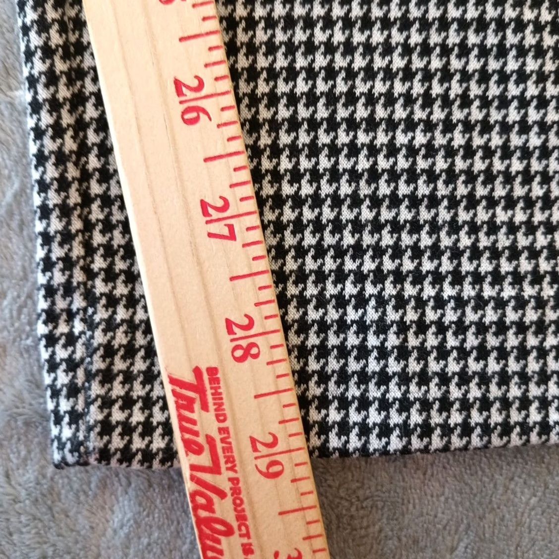 Vintage Rafaella Ankle Pants Womens Size 16 Black Gray Houndstooth Pull On Stretch Knit Polyester Blend Skinny 29in Inseam Size 38" / US 16 / IT 52 - 5 Thumbnail