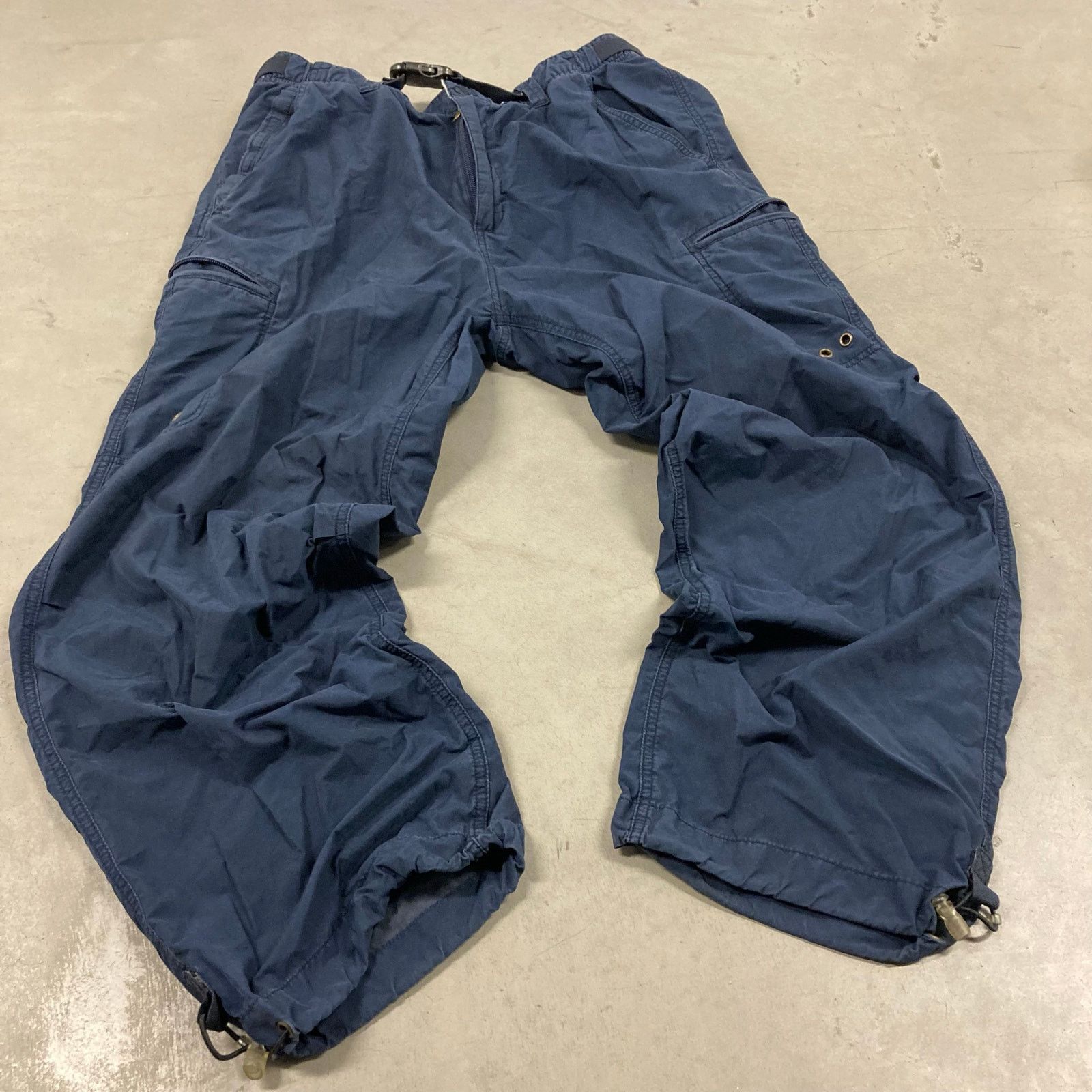 Old Navy × Vintage vintage baggy old navy cargo pants 34x32 Size US 32 / EU 48 - 1 Thumbnail