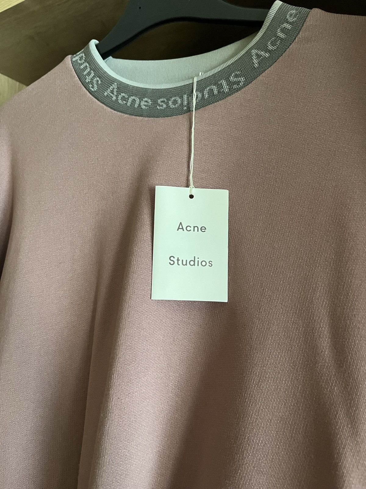 Acne Studios Acne Studios Pink Logo Collar Sweatshirt Size US M / EU 48-50 / 2 - 3 Thumbnail