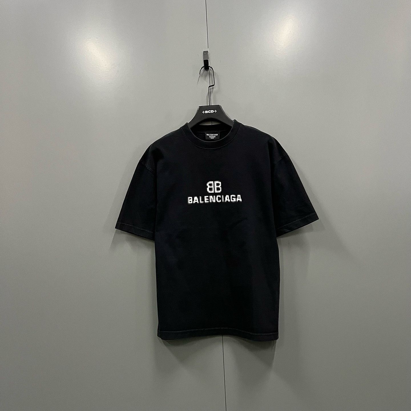 Balenciaga Balenciaga Pixel Logo T-Shirt Size XS Size US XS / EU 42 / 0 - 1 Thumbnail