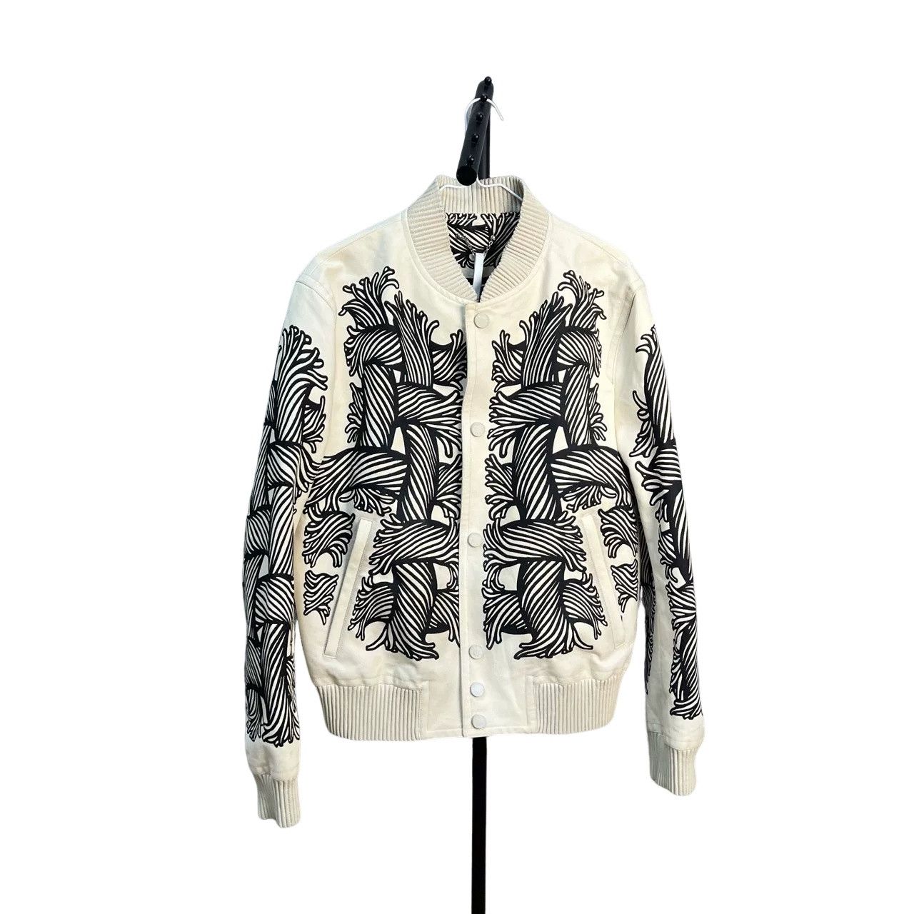 Louis Vuitton Louis Vuitton Vine Print Bomber Jacket Size 48 Size US M / EU 48-50 / 2 - 1 Thumbnail