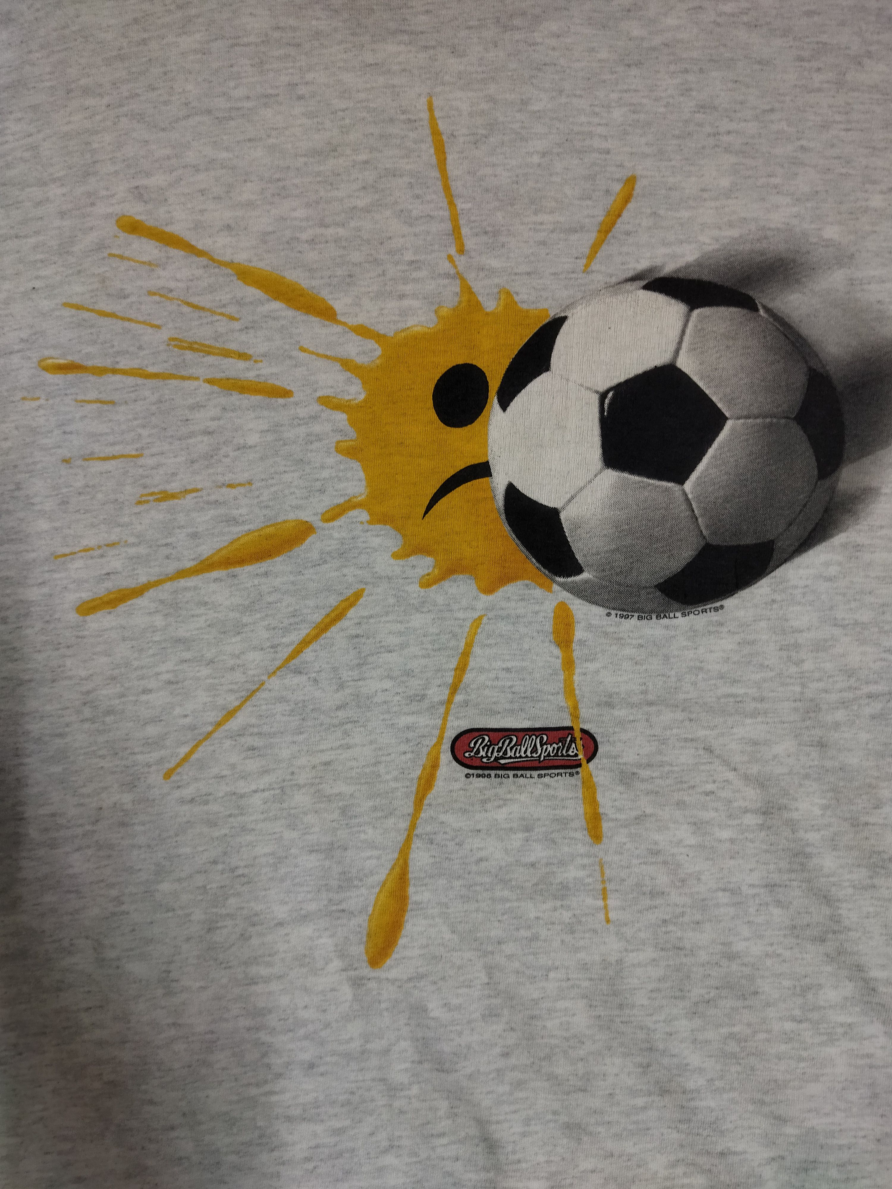 Vintage Vintage Big Ball Sports Soccer Tee Size US XL / EU 56 / 4 - 4 Thumbnail