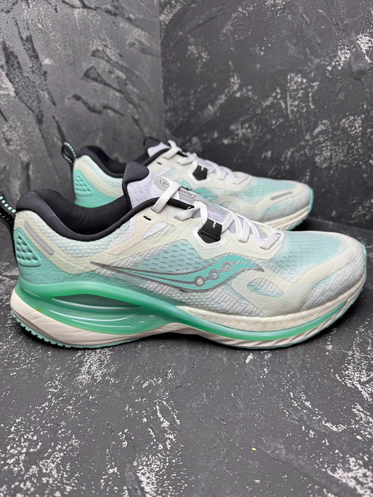 Saucony Saucony White & Blue High-Performance Running Shoes Q10 Size US 10.5 / EU 43-44 - 5 Thumbnail