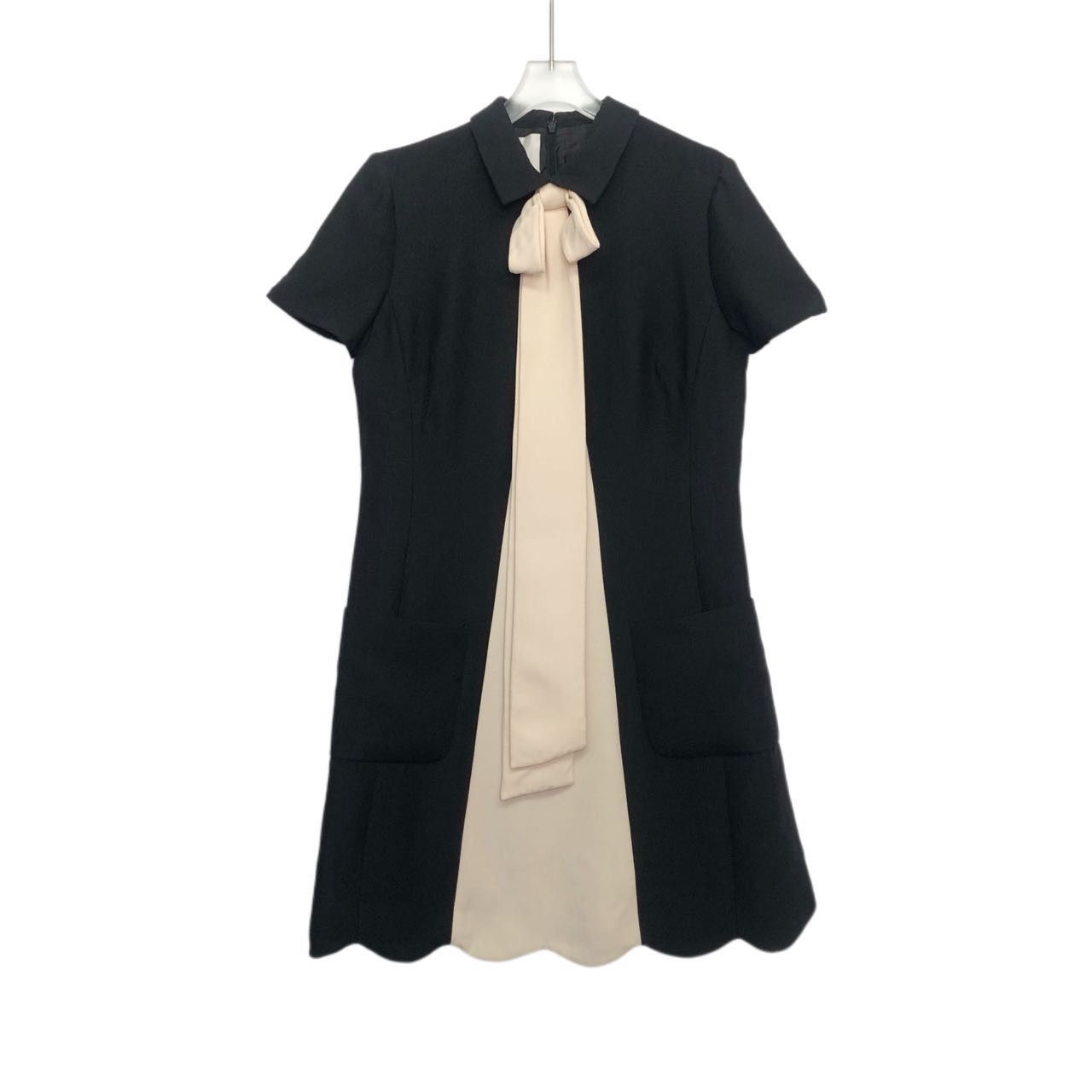 Valentino Valentino Bow Decor Loose Casual Short-sleeve Dress K26WX Size S / US 4 / IT 40 - 1 Thumbnail